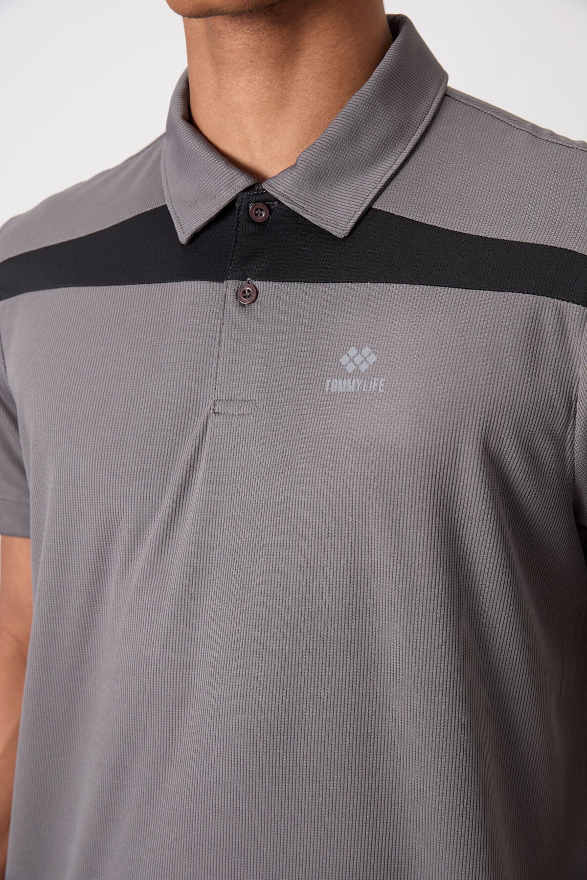 Koyu Gri Nefes Alan Dokulu İnce Esnek Standart Fit Polo Yaka Erkek Performans T-Shirt - 88392