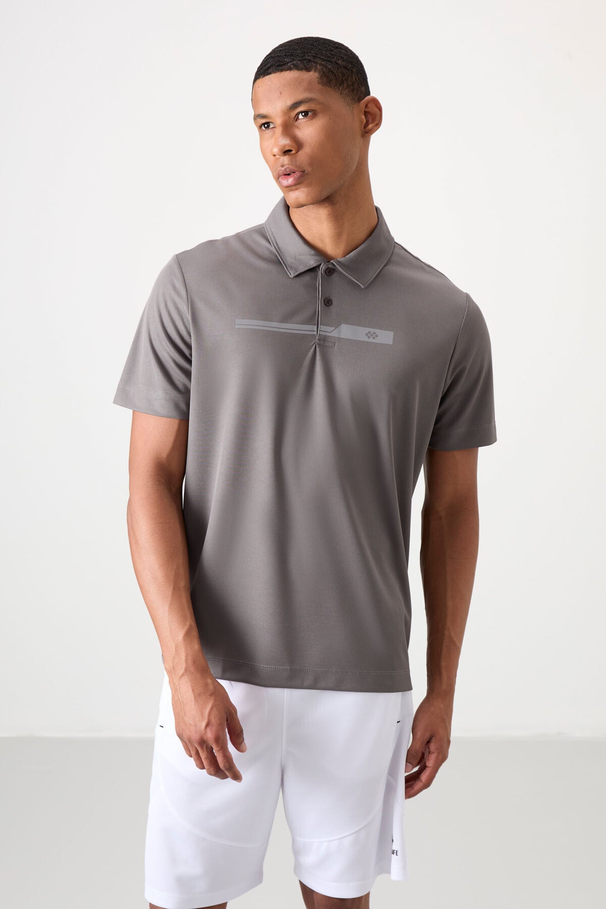 Koyu Gri Nefes Alan Dokulu İnce Esnek Standart Fit Polo Yaka Erkek Performans T-Shirt - 88393