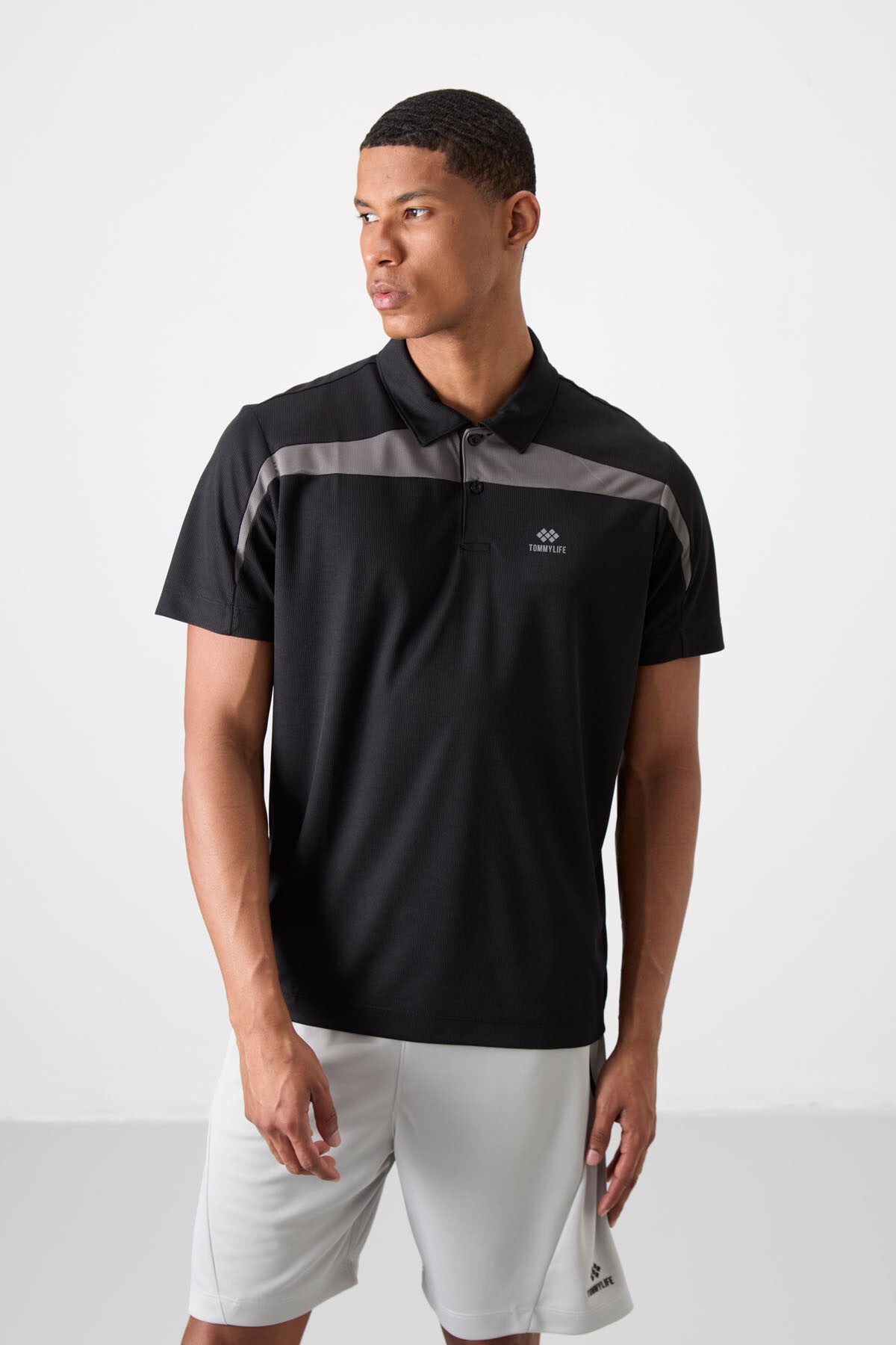 Siyah Nefes Alan Dokulu İnce Esnek Standart Fit Polo Yaka Erkek Performans T-Shirt - 88392