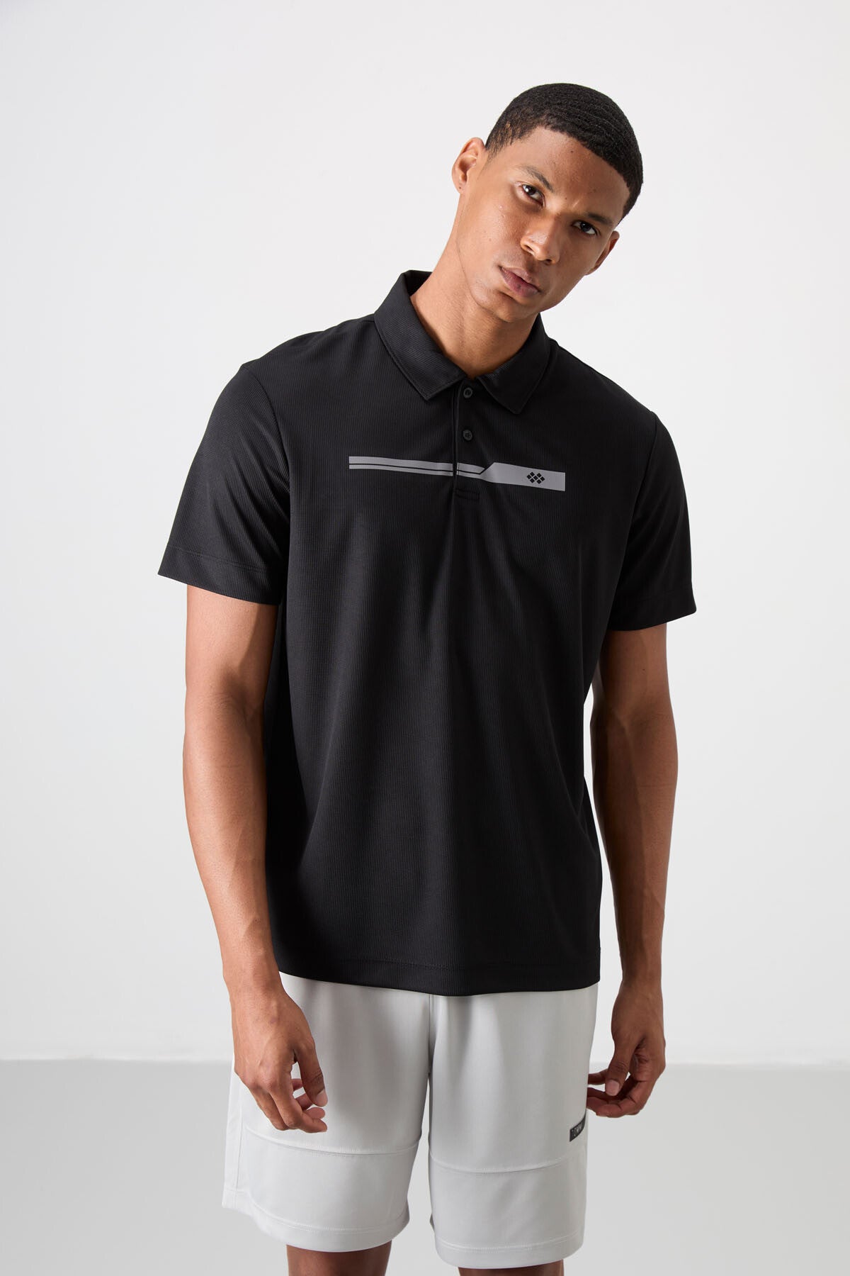 Siyah Nefes Alan Dokulu İnce Esnek Standart Fit Polo Yaka Erkek Performans T-Shirt - 88393