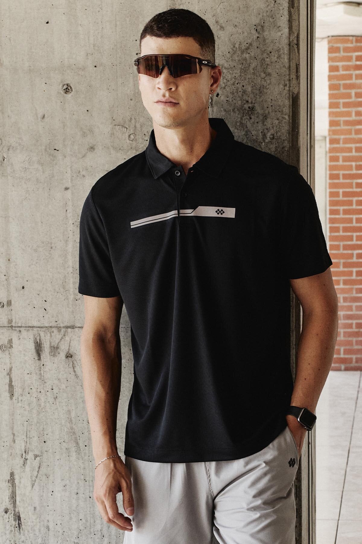 Siyah Nefes Alan Dokulu İnce Esnek Standart Fit Polo Yaka Erkek Performans T-Shirt - 88393