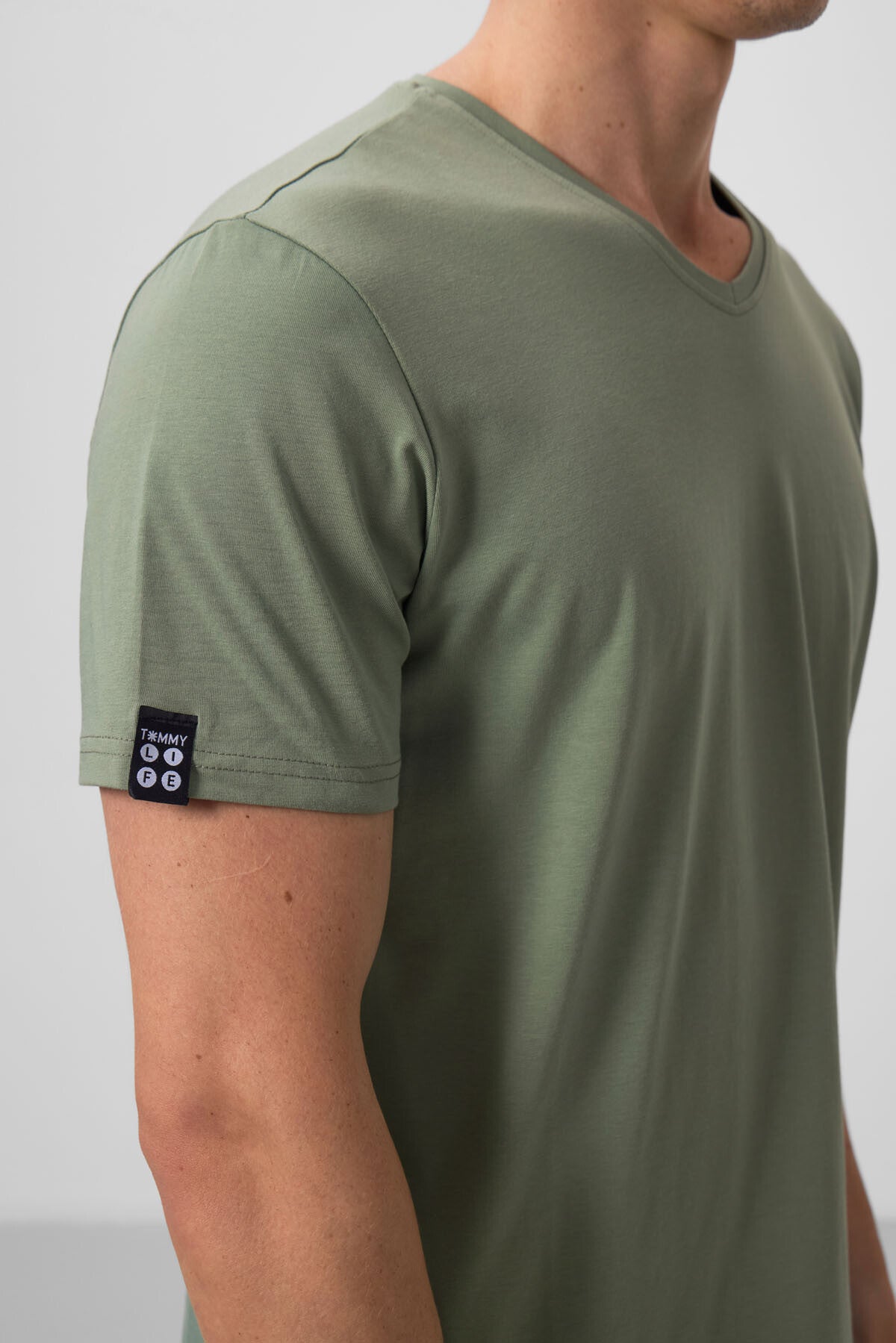 Açık Yeşil Basic Kısa Kol Standart Kalıp V Yaka Erkek T-Shirt - 87912