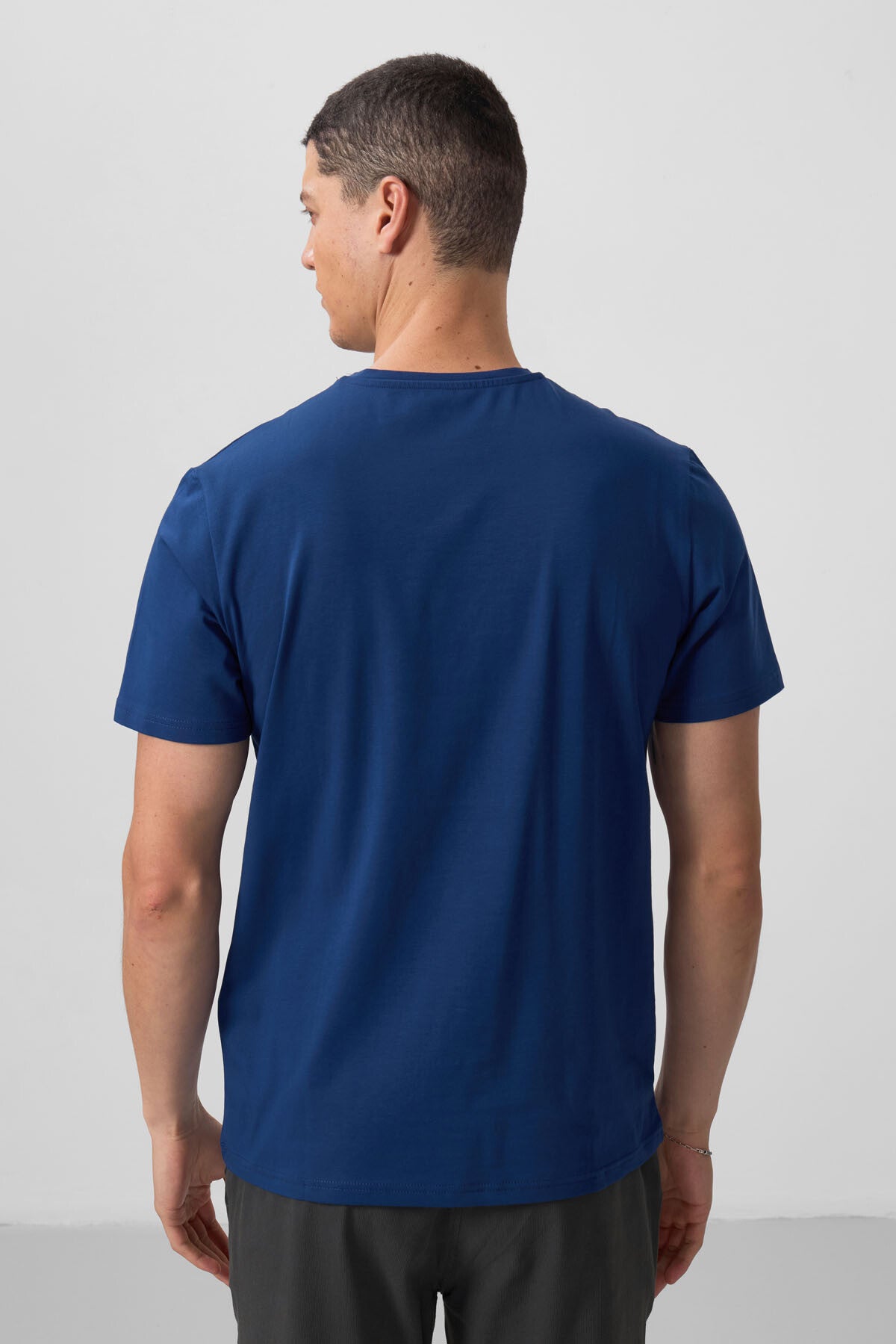 Parlament Basic Kısa Kol Standart Kalıp V Yaka Erkek T-Shirt - 87912