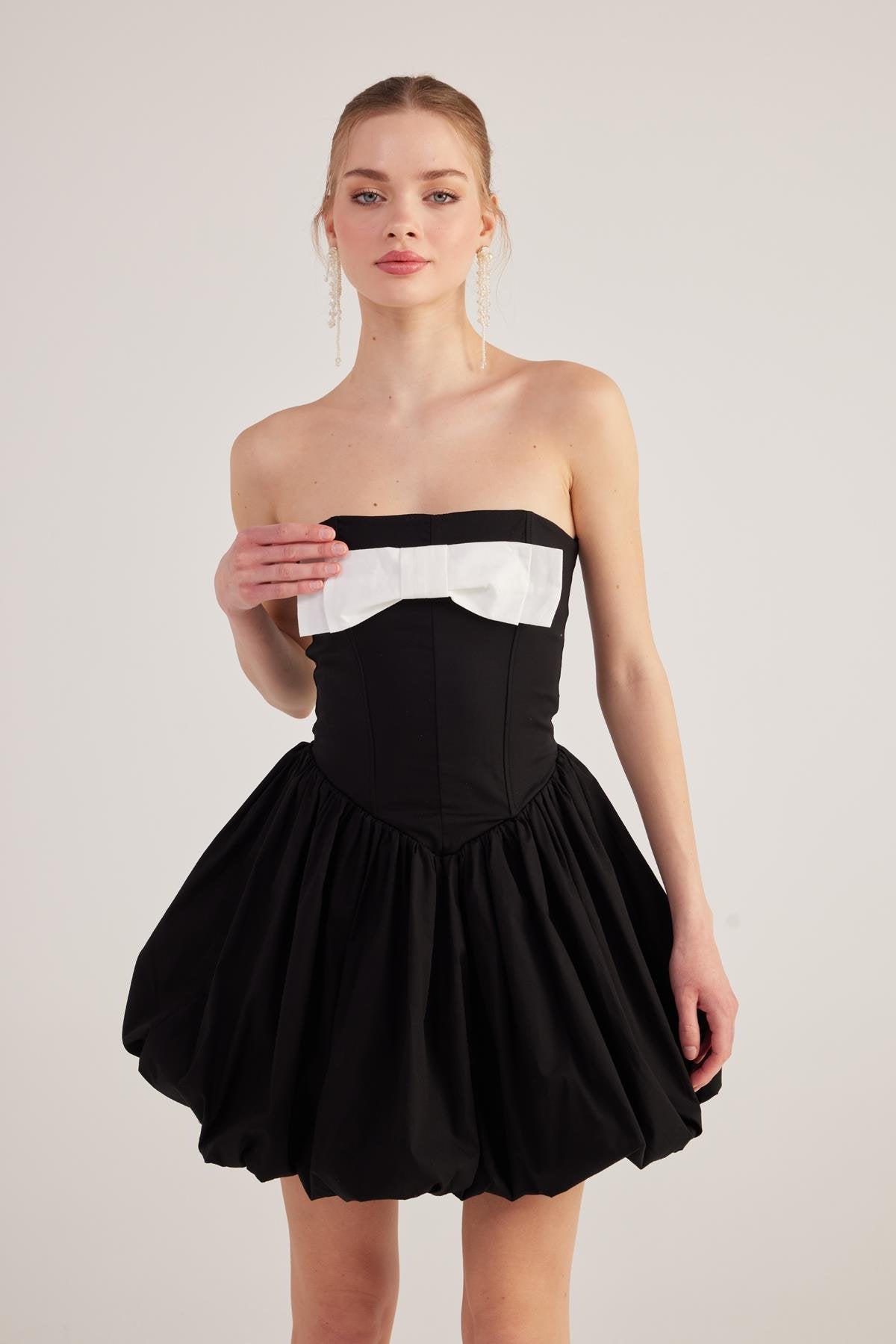 Balon Etekli Kurdelalı Mini Martha Elbise Siyah