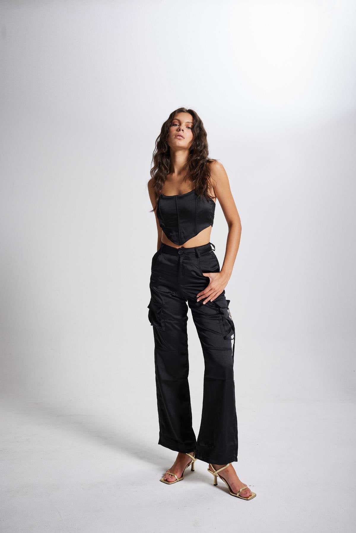 Crop Model Balenli Saten Maddy Büstiyer Siyah