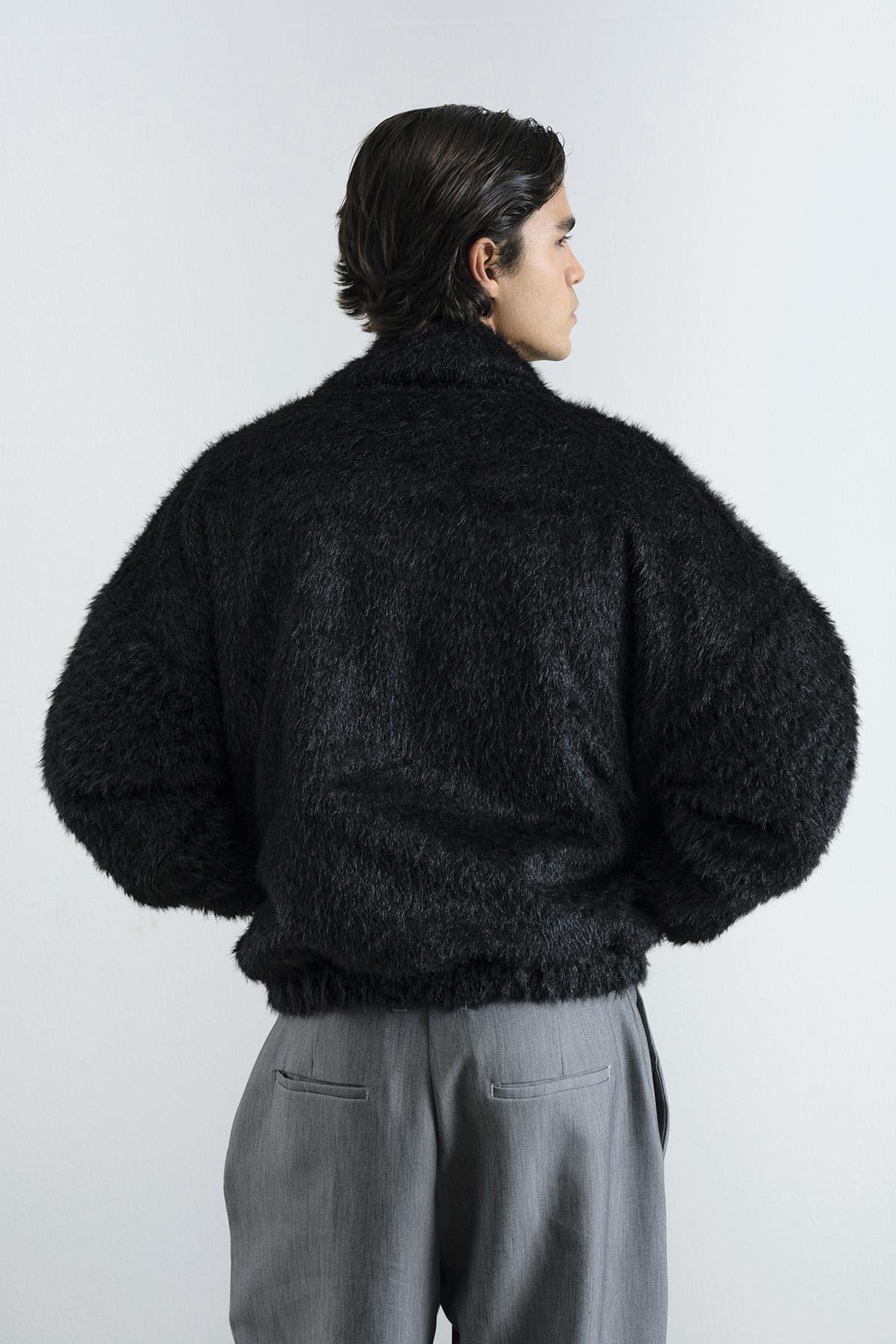 FERMUARLI SİYAH KÜRK CEKET