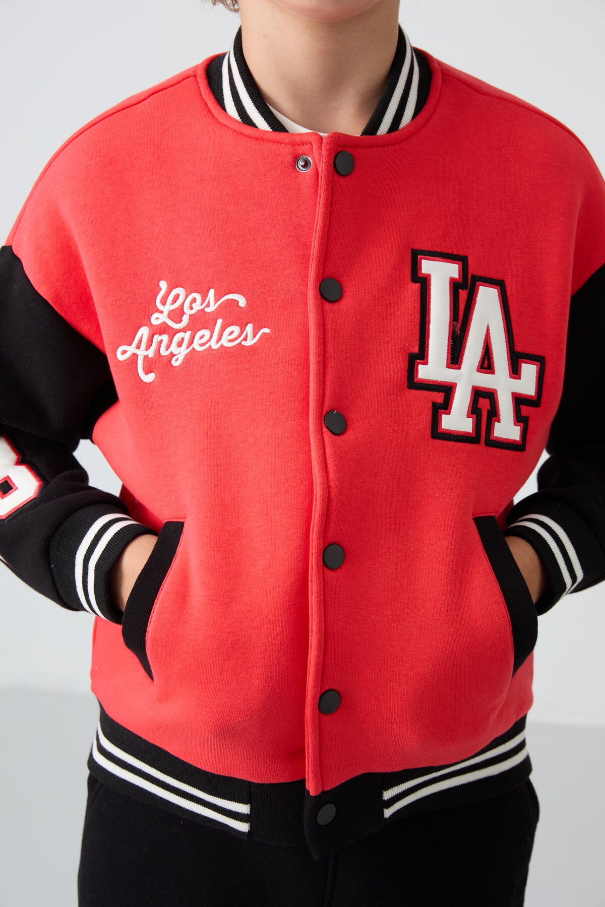 Fiesta Pamuklu Kalın İçi Tüylü Yumuşak Dokulu Standart Fit Nakışlı Erkek Çocuk Kolej Ceket - 11258