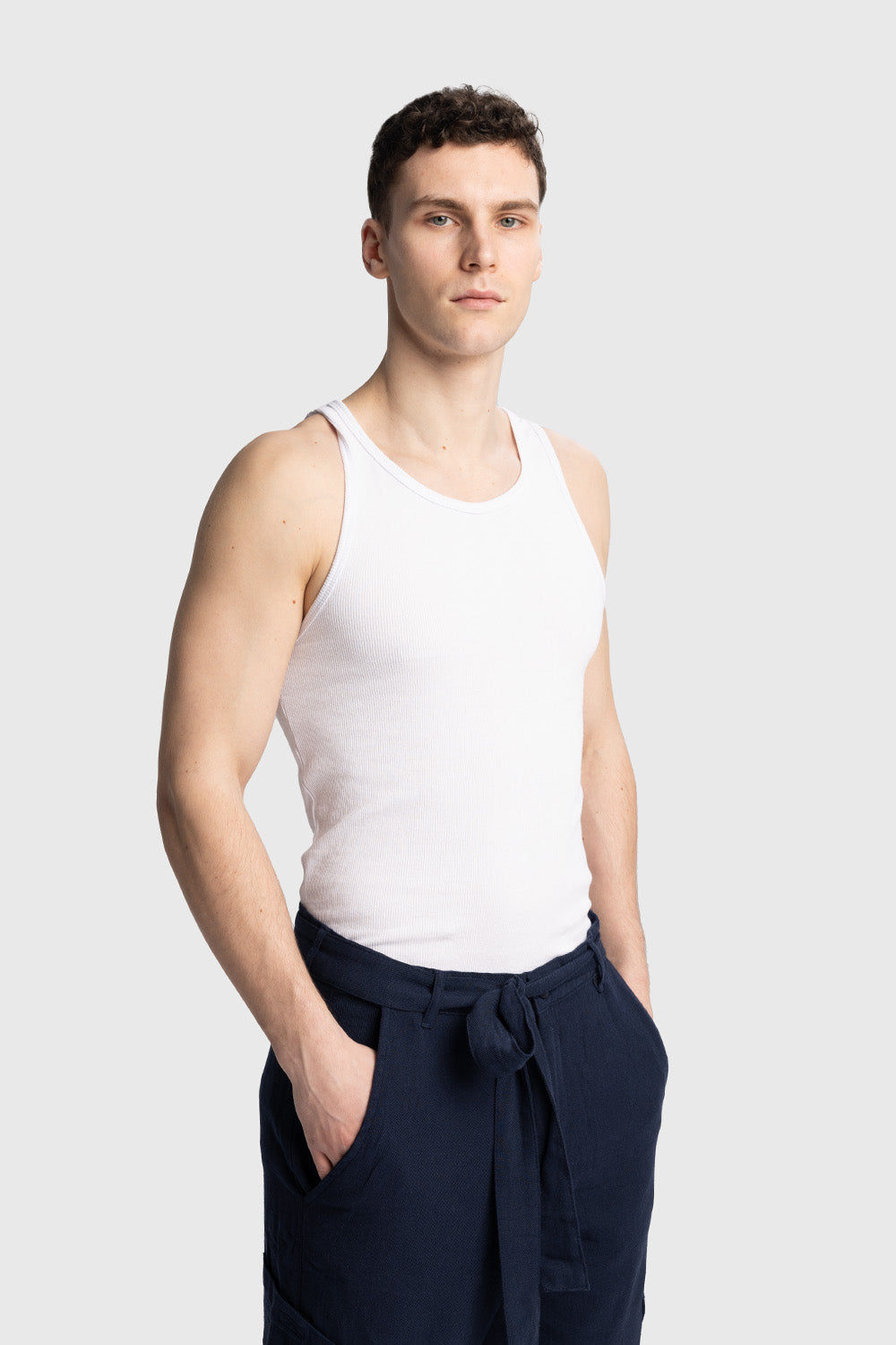 FİTİLLİ KOLSUZ T-SHIRT