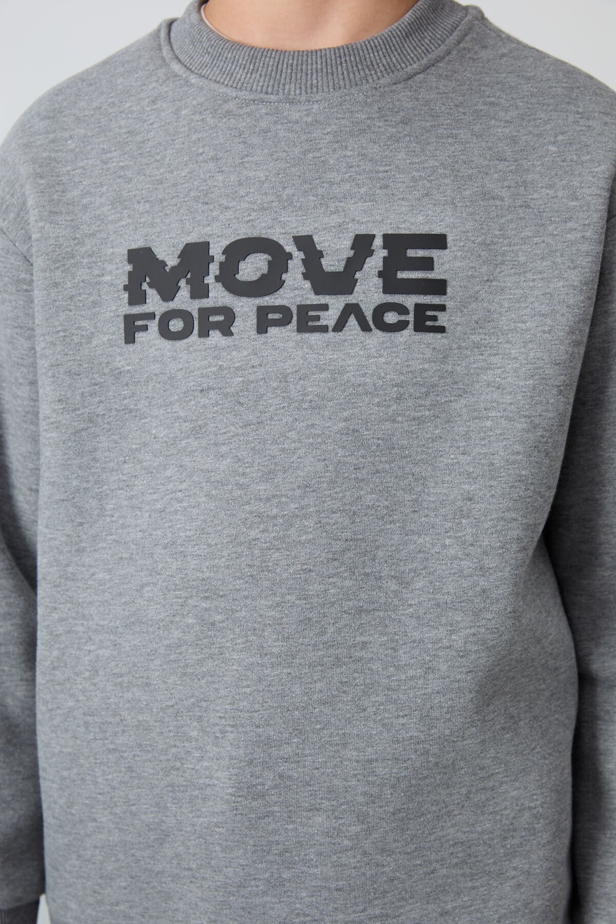 Gri Melanj Pamuklu Kalın İçi Tüylü Standart Fit Baskılı Erkek Çocuk Sweatshirt - 11216