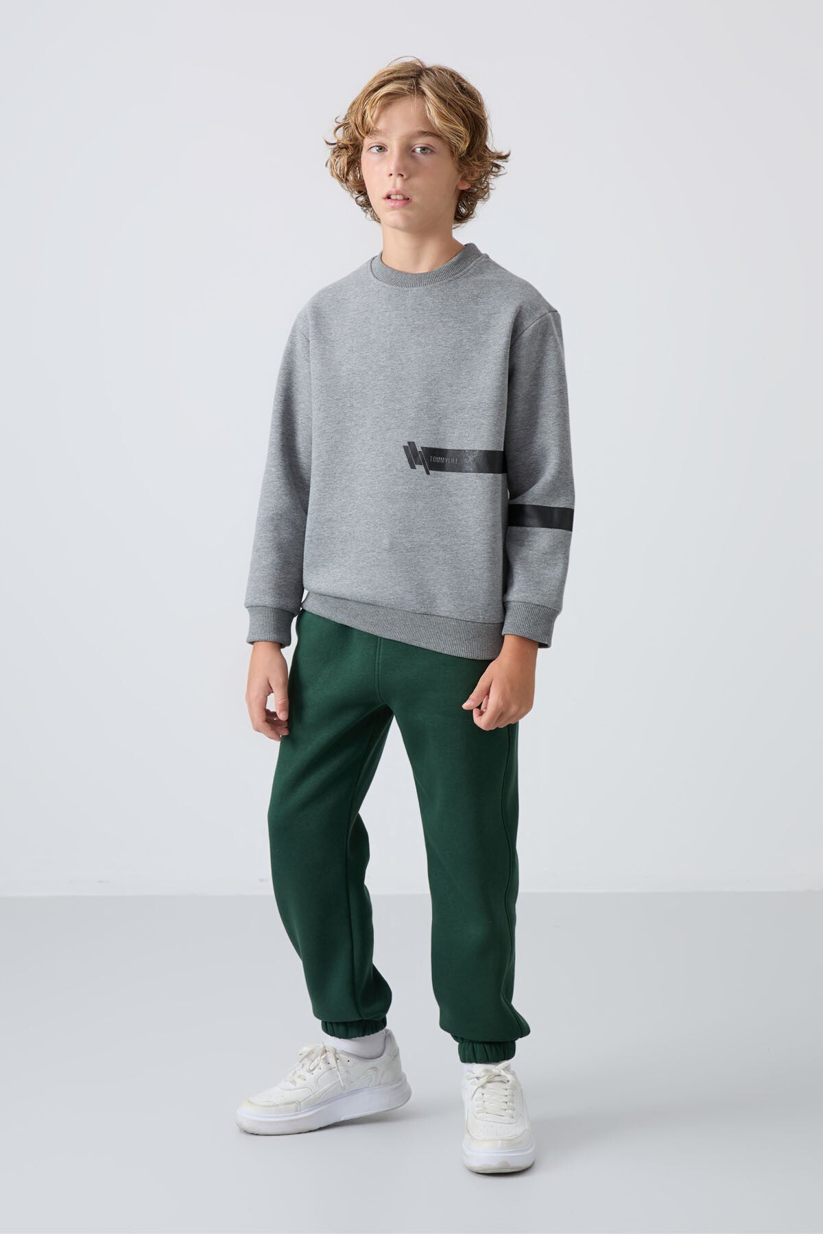 Gri Melanj Pamuklu Kalın İçi Tüylü Standart Fit Baskılı Erkek Çocuk Sweatshirt - 11238