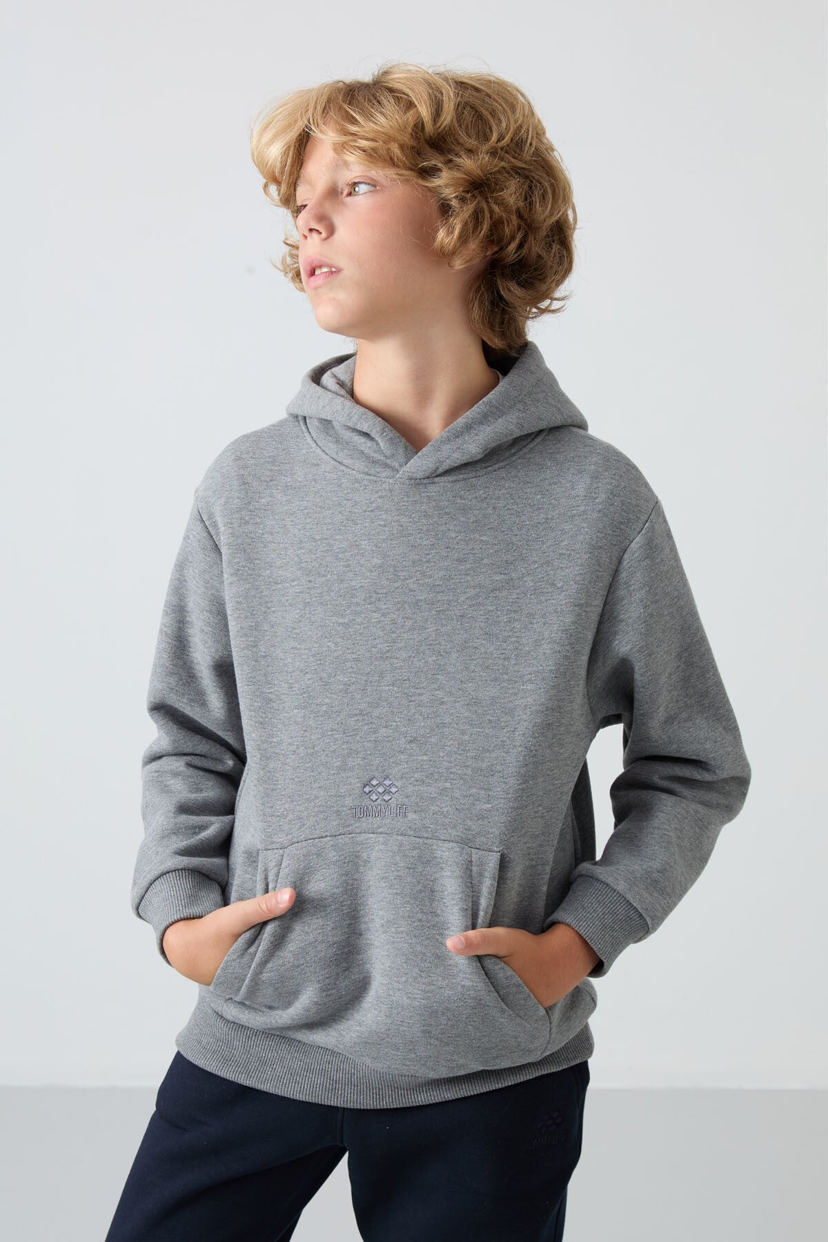 Gri Melanj Pamuklu Kalın İçi Tüylü Standart Fit Baskılı Erkek Çocuk Sweatshirt - 11215