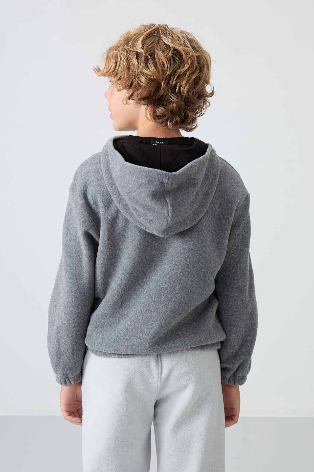 Gri Melanj Kalın Yumuşak Dokulu Standart Fit Nakışlı Polar Erkek Çocuk Sweatshirt - 11230