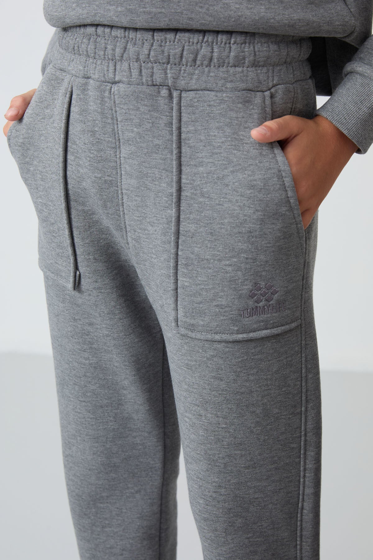 Gri Melanj Pamuklu Kalın İçi Tüylü Standart Fit Baskılı Erkek Çocuk Eşofman Takım - 11257