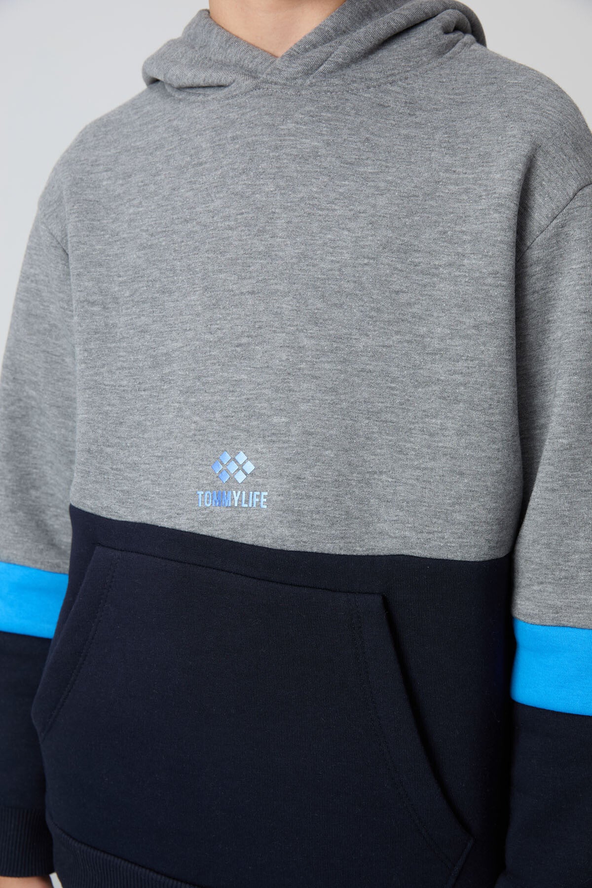 Gri Melanj Pamuklu Kalın İçi Tüylü Standart Fit Nakışlı Erkek Çocuk Eşofman Takım - 11255