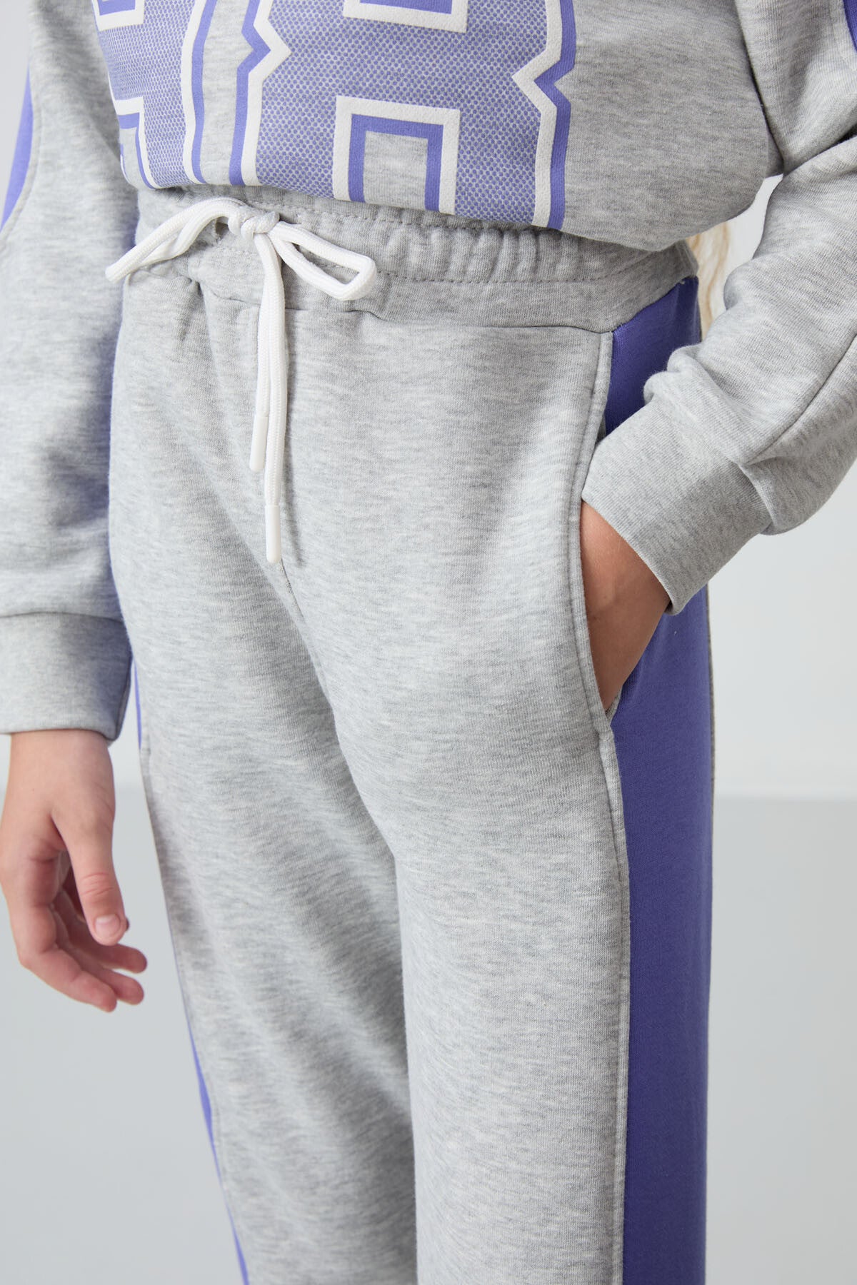 Gri Melanj Pamuklu İçi Tüylü Yumuşak Dokulu Standart Fit Baskılı Kız Çocuk Eşofman Takım - 75170