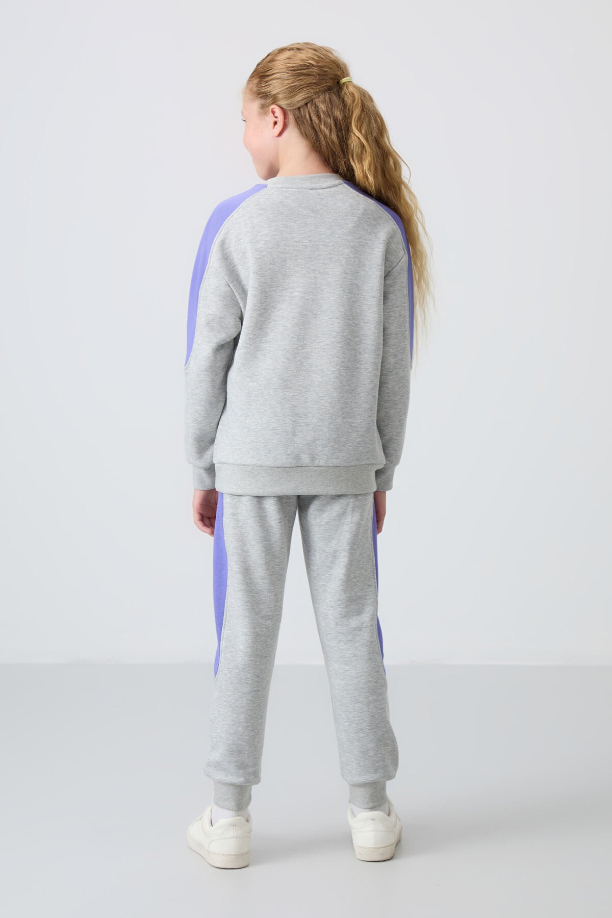 Gri Melanj Pamuklu İçi Tüylü Yumuşak Dokulu Standart Fit Baskılı Kız Çocuk Eşofman Takım - 75170