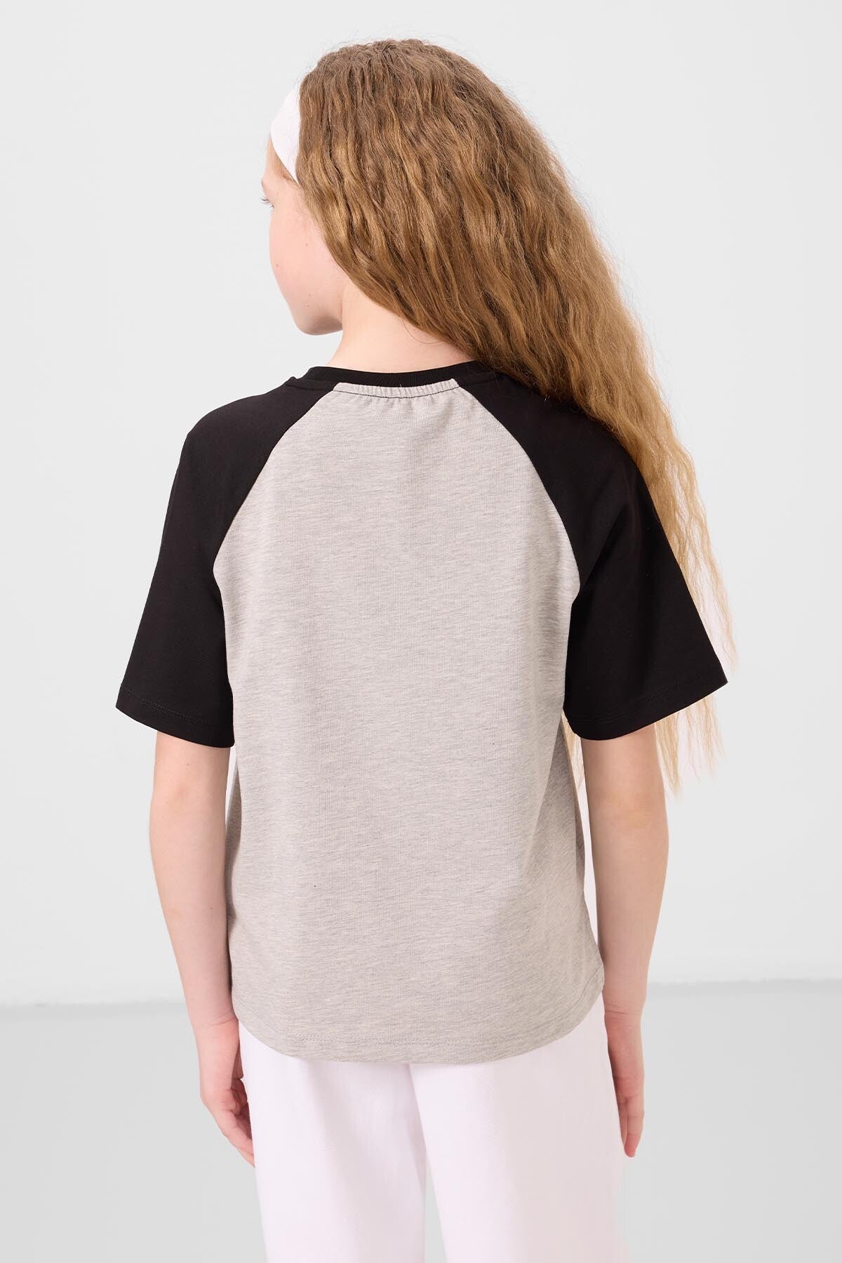 Gri Melanj O Yaka Pamuklu Baskılı Oversize Fit Kız Çocuk T-Shirt - 75179