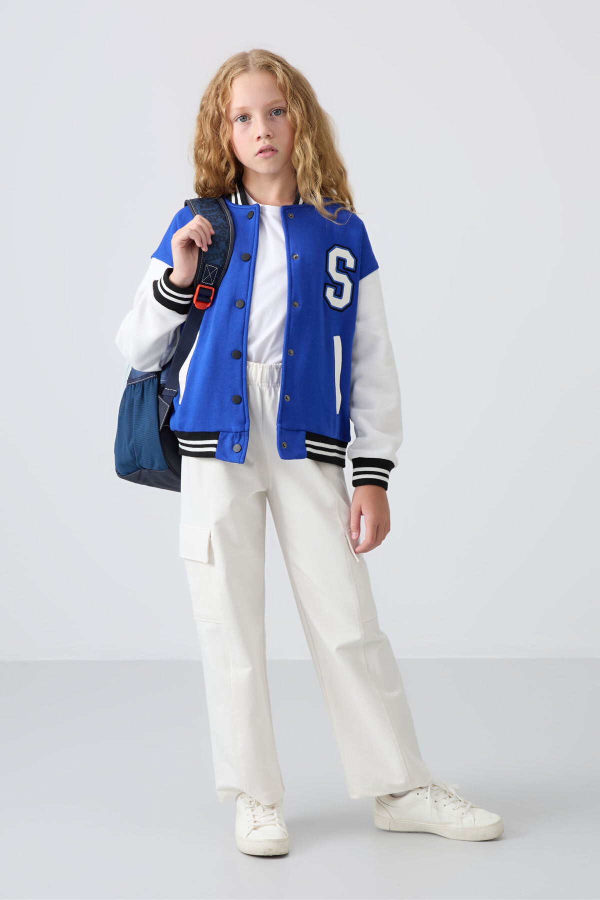 Gece Mavi Pamuklu İçi Tüylü Yumuşak Dokulu Standart Fit Nakışlı Kız Çocuk Kolej Ceket - 75163