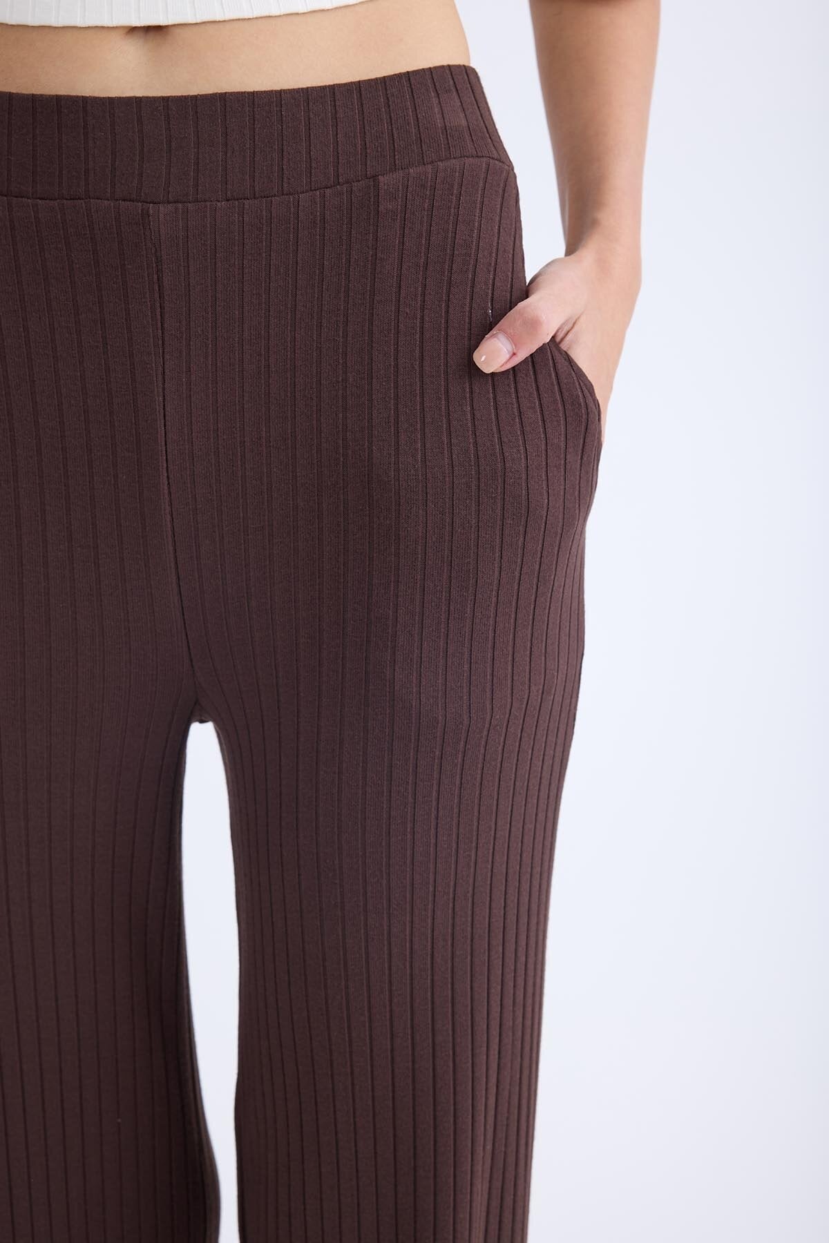 Geniş Paça Fitilli Eşofman Pantolon