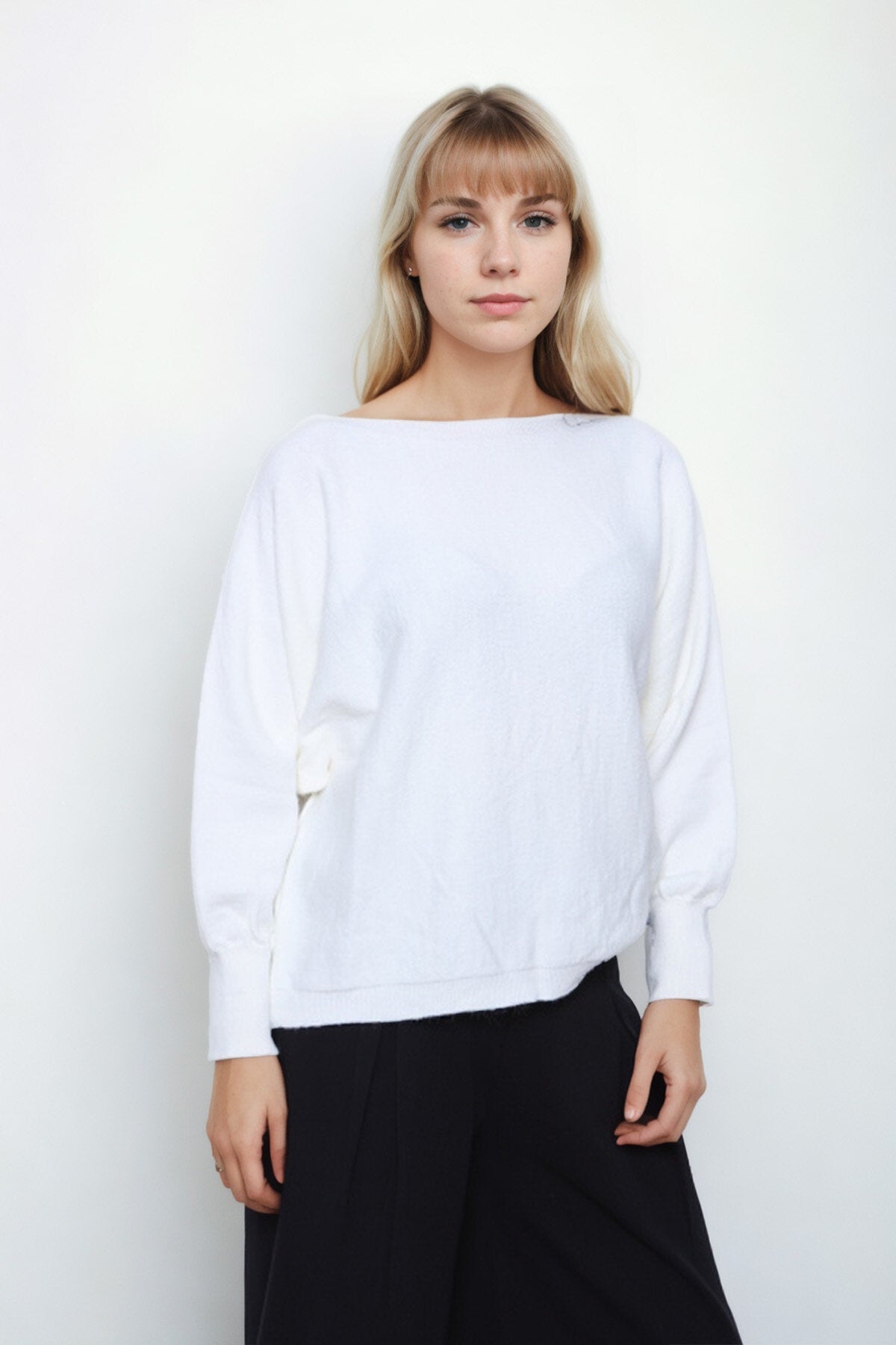 Geniş Yaka Yarasa Kol Oversize Triko Bluz