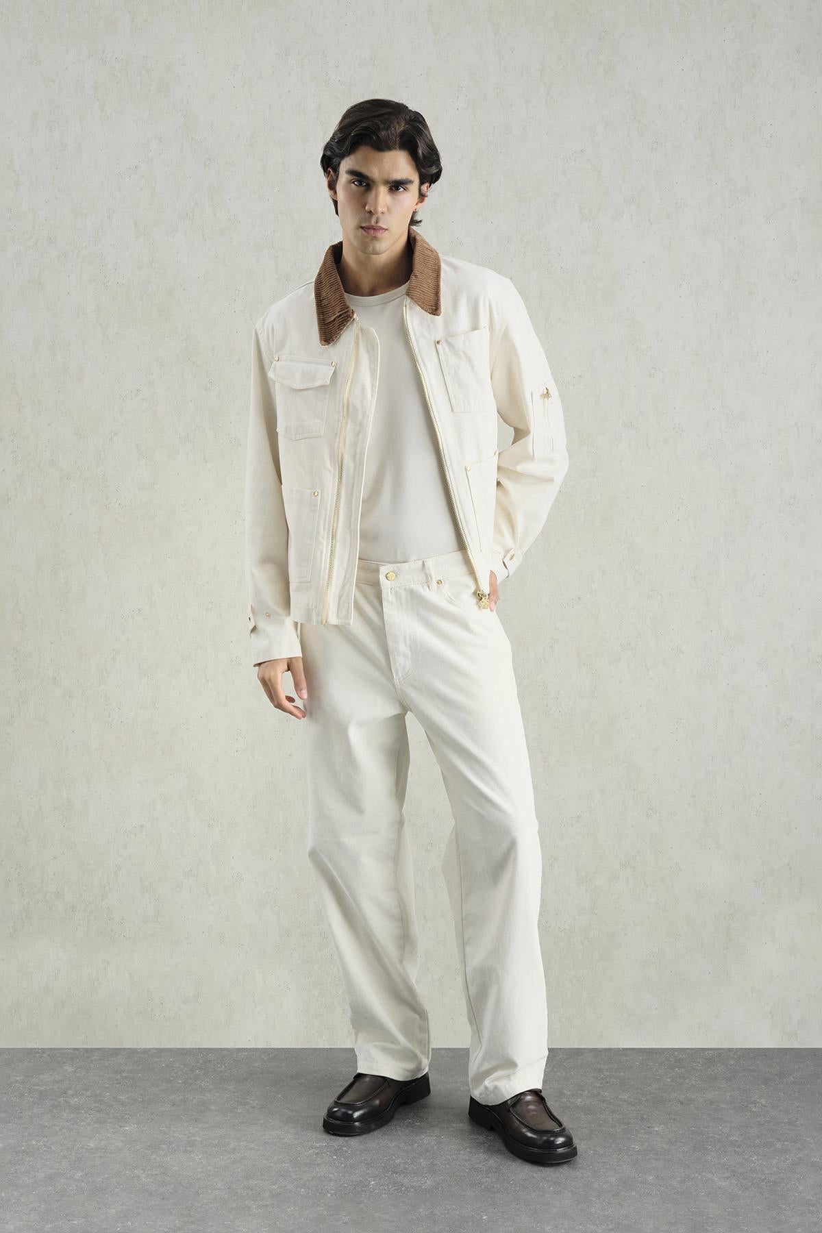 GOLD DETAYLI EKRU CEKET