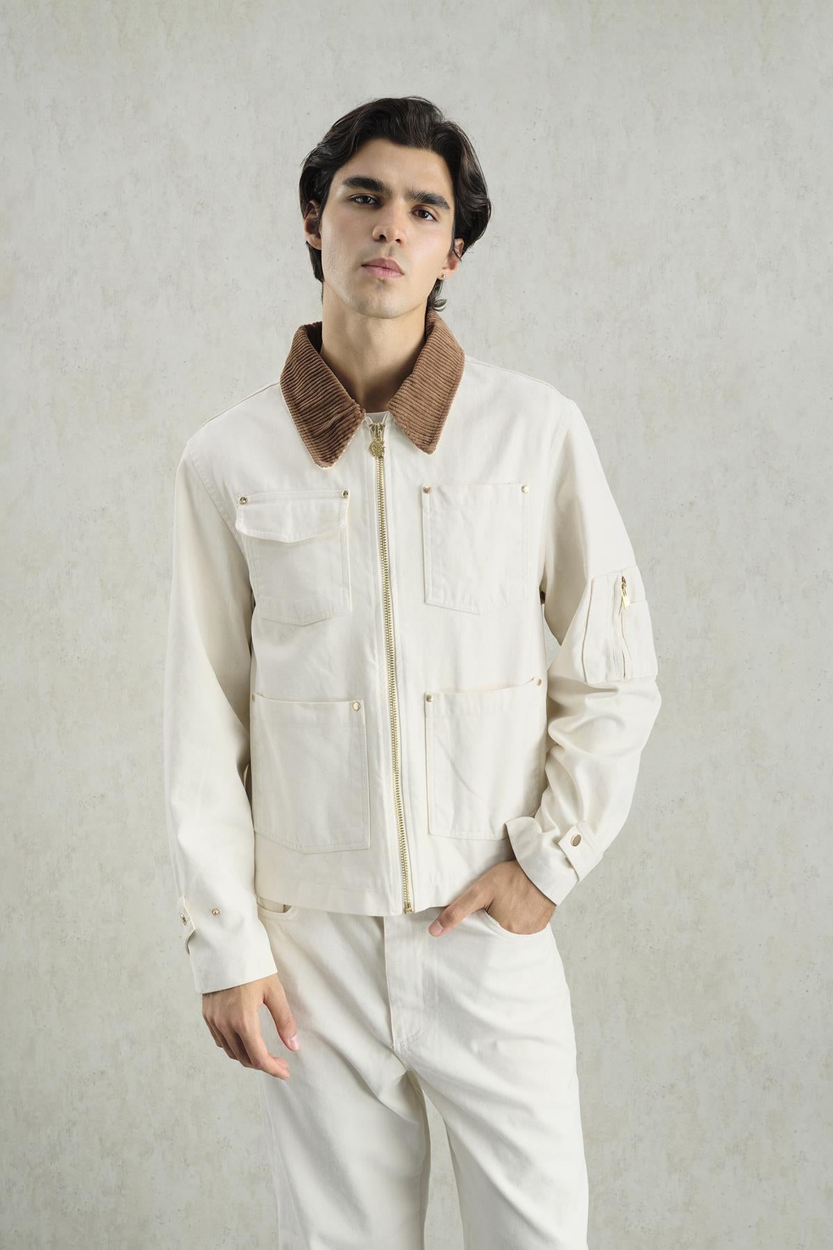 GOLD DETAYLI EKRU CEKET