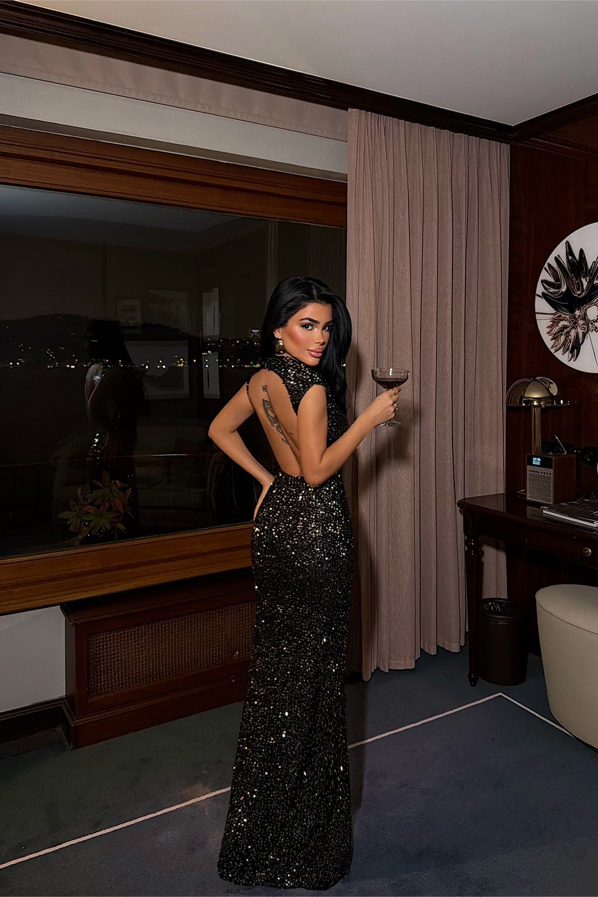 Gold Pul Lordana sırtı açık payetli uzun elbise ATE-4466