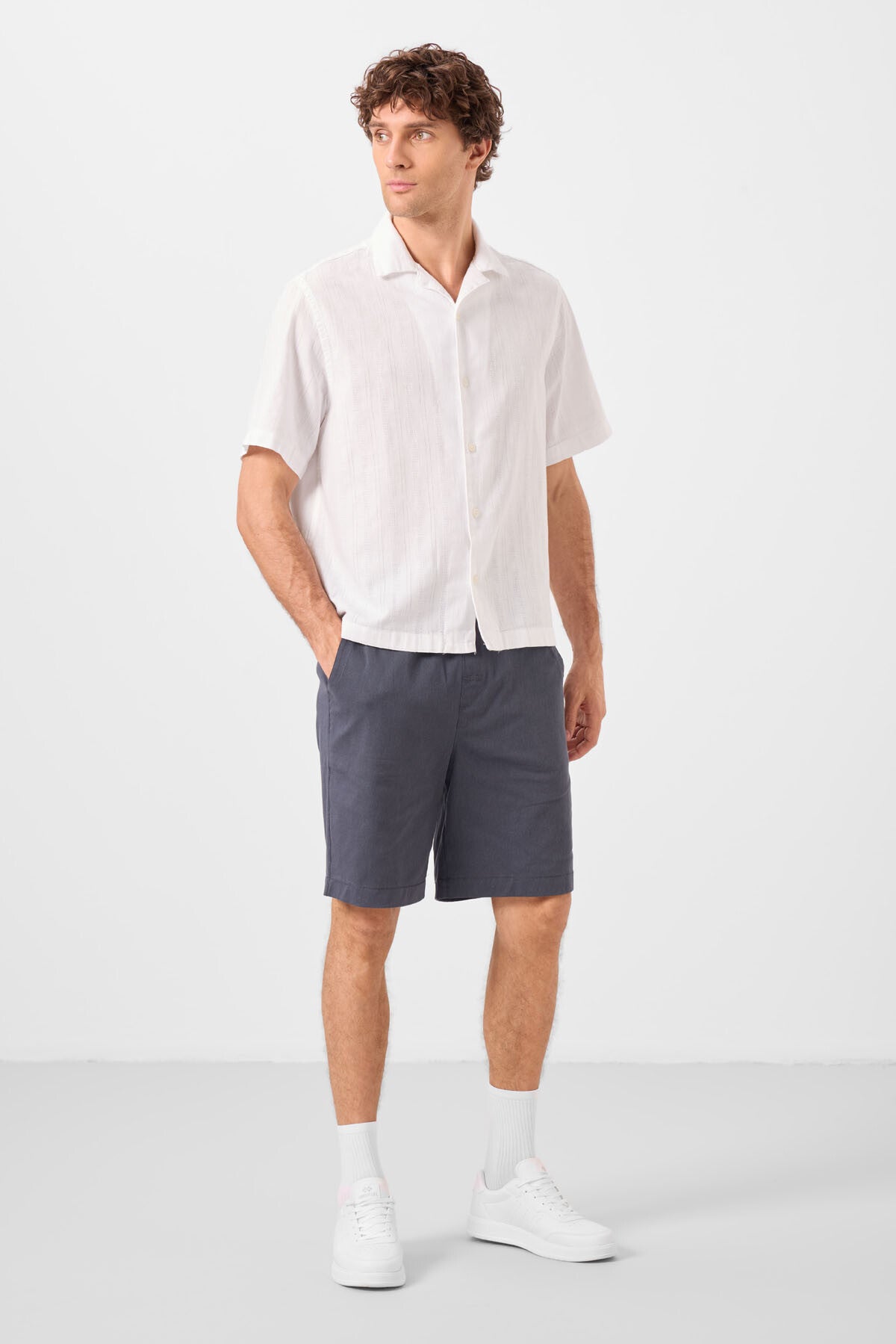 Gri Standart Fit Dokuma Hafif Esnek Chino Erkek Şort - 81293