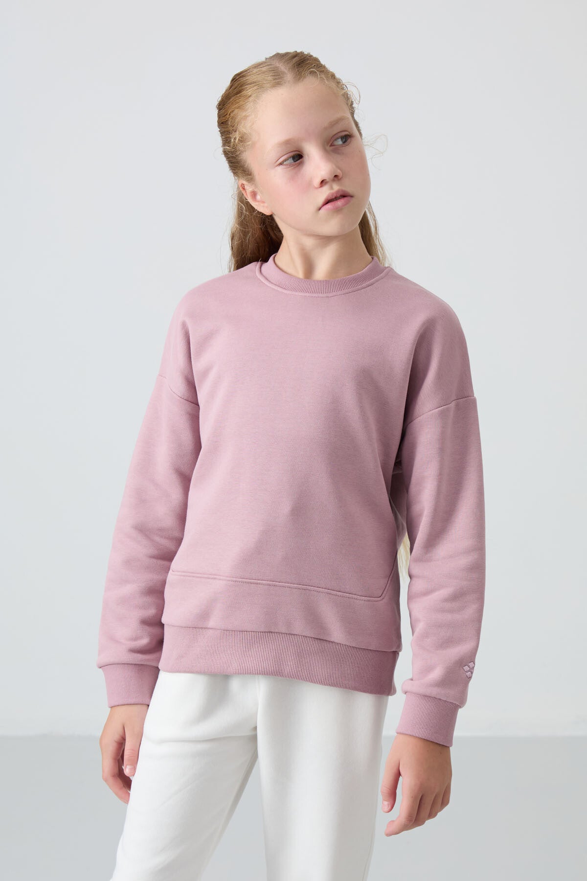 Gül Kurusu Pamuklu İçi Tüylü Yumuşak Dokulu Oversize Nakışlı Kız Çocuk Sweatshirt - 75150