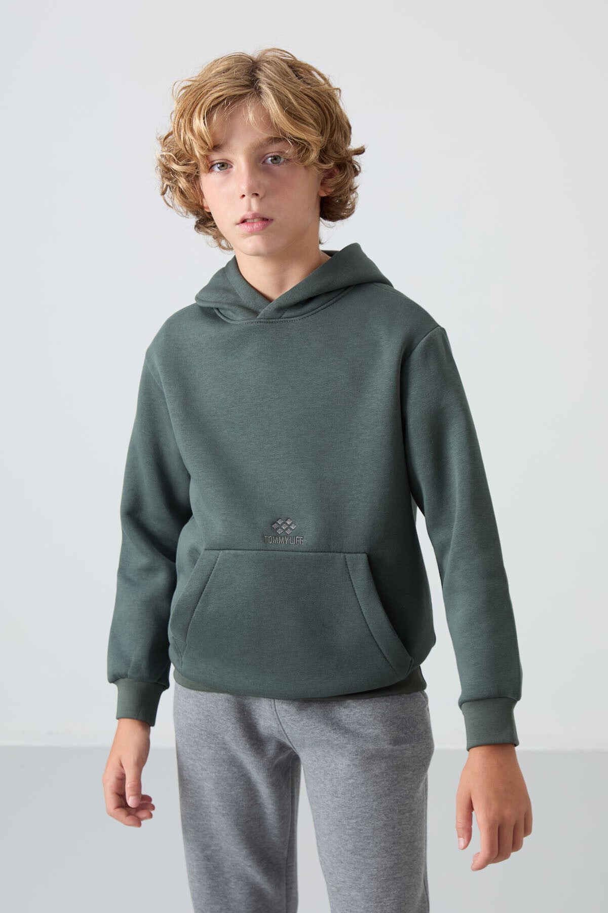 Haki Pamuklu Kalın İçi Tüylü Yumuşak Dokulu Standart Fit Baskılı Erkek Çocuk Sweatshirt - 11215