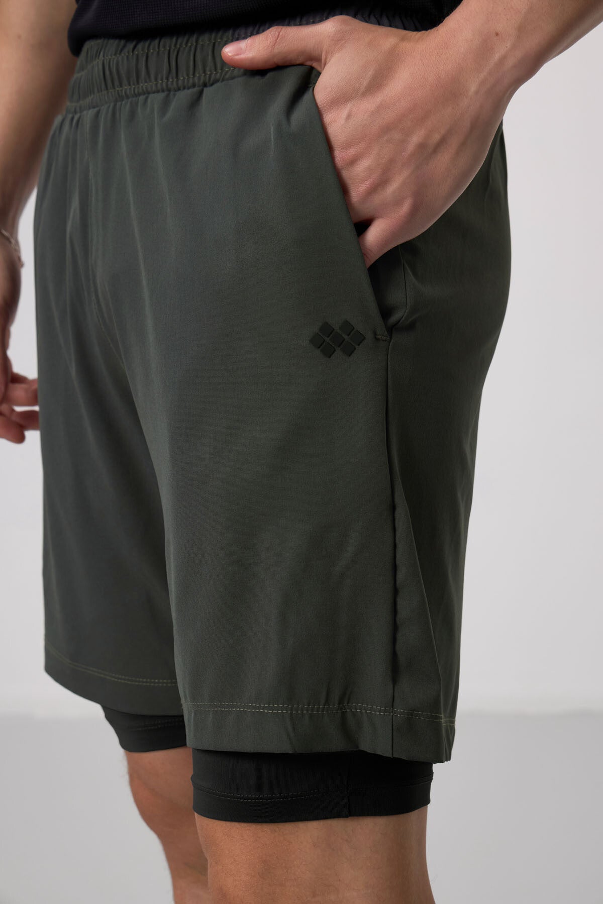 Haki İnce Yumuşak Standart Fit Erkek Taytlı Şort - 81287