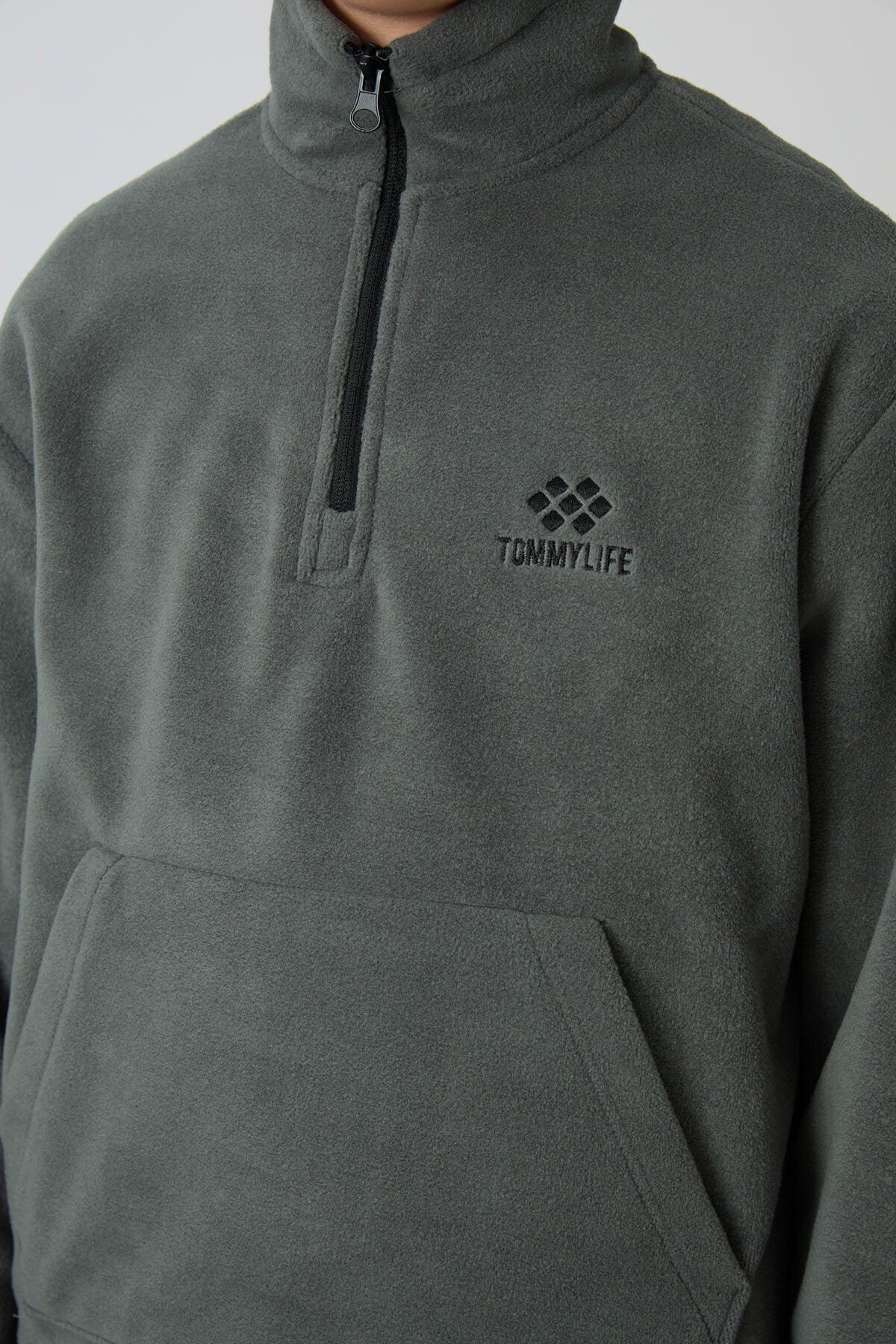 Haki Kalın Yumuşak Dokulu Standart Fit Nakışlı Polar Erkek Çocuk Eşofman Takım - 11218