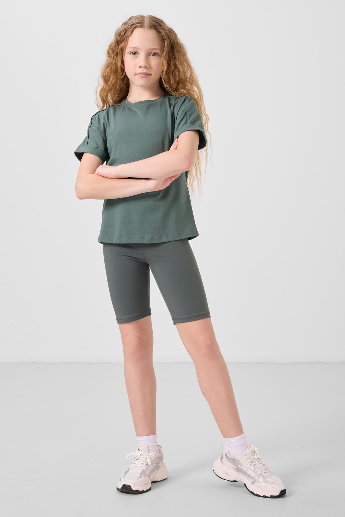 Haki Pamuklu Kısa Paça Standart Fit Basic Kız Çocuk Tayt - 75188