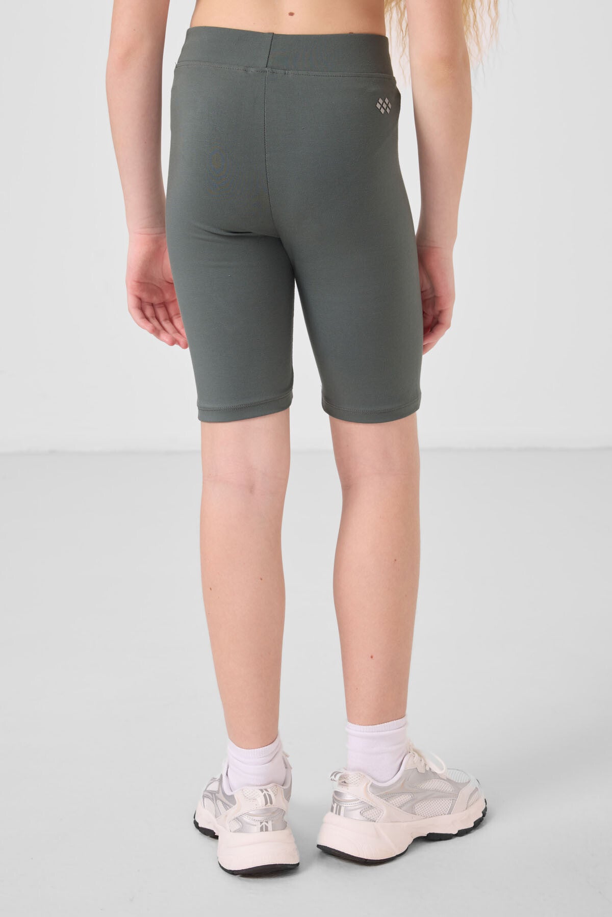 Haki Pamuklu Kısa Paça Standart Fit Basic Kız Çocuk Tayt - 75188