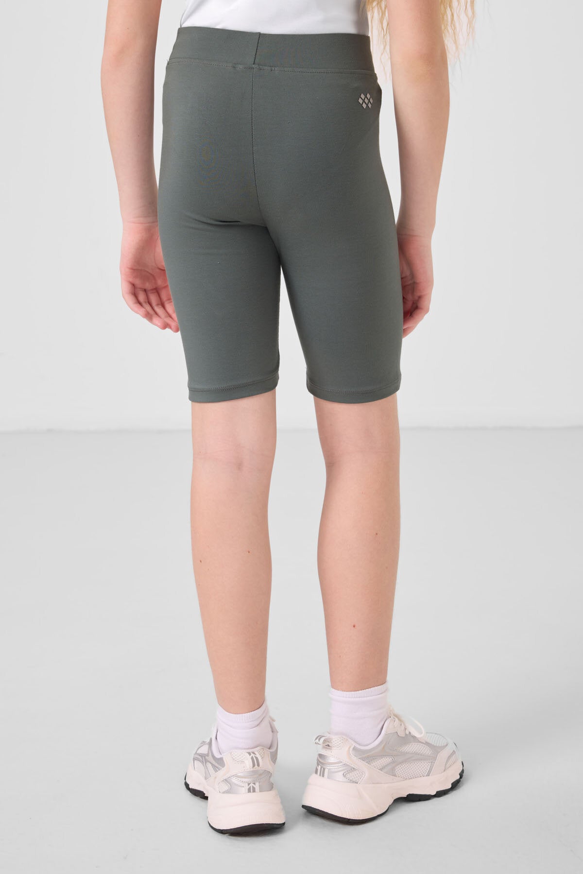 Haki Pamuklu Kısa Paça Standart Fit Basic Kız Çocuk Tayt - 75188
