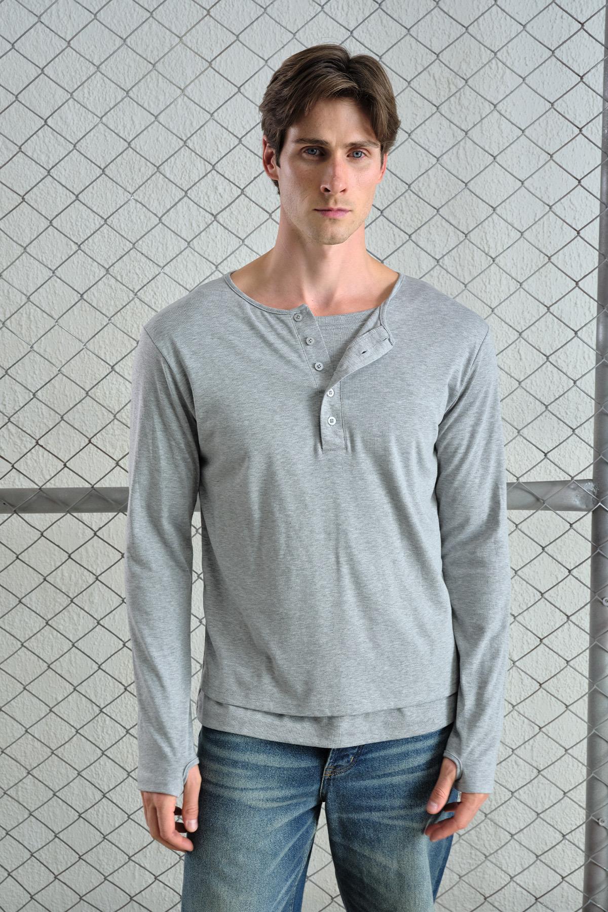 İÇİ ATLETLİ UZUN KOL GRİ T-SHIRT