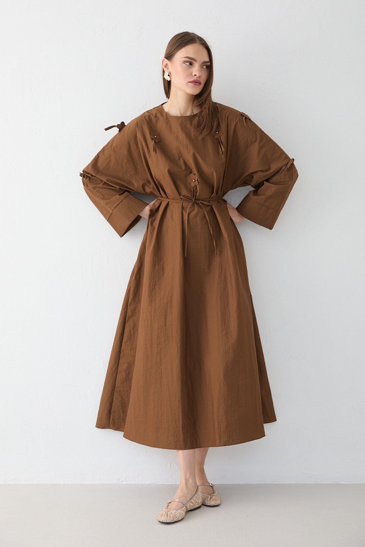 Çiçek Detaylı Elbise 32-2669