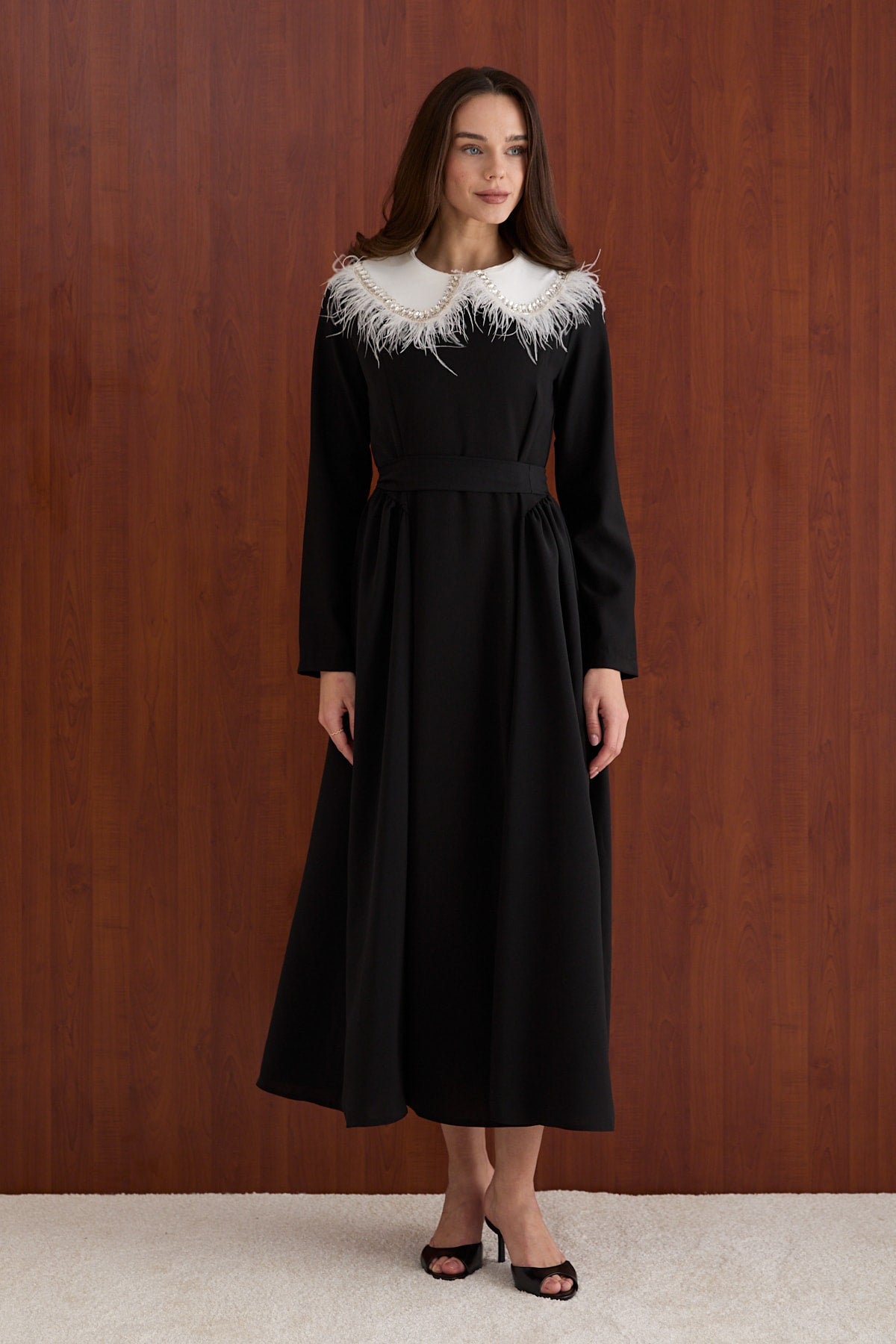 Yaka Detaylı Elbise 32-2769