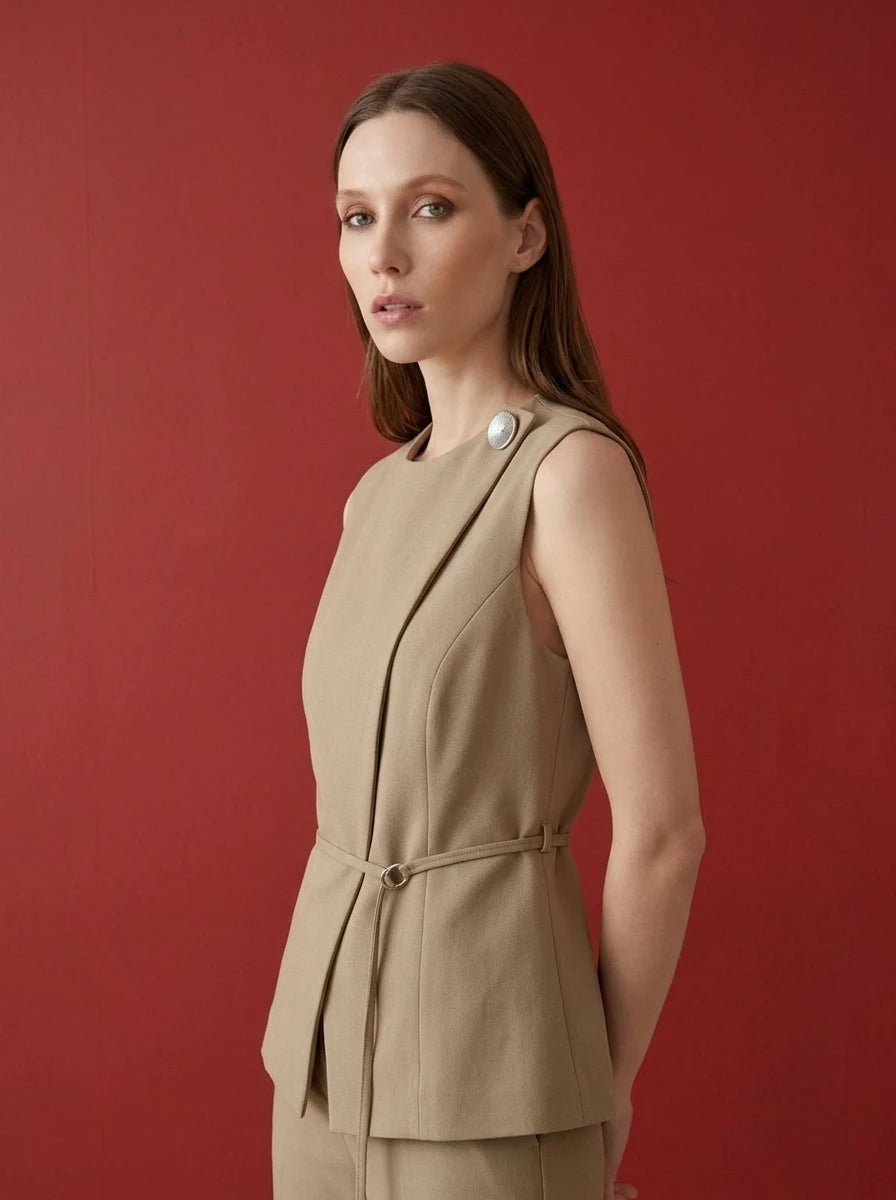 FRAME VEST MODEL