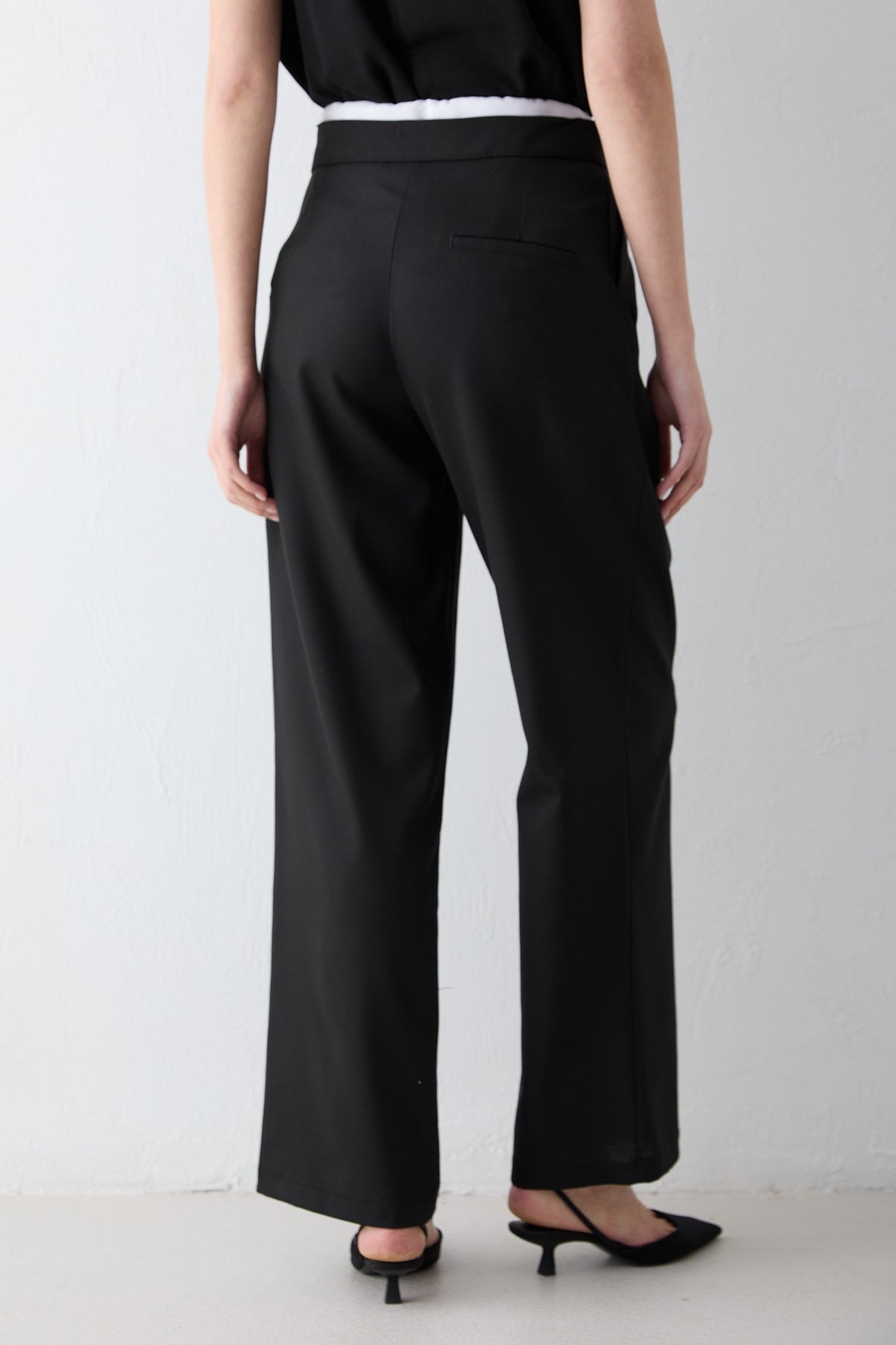 Bel Detaylı Pantolon 32-2699