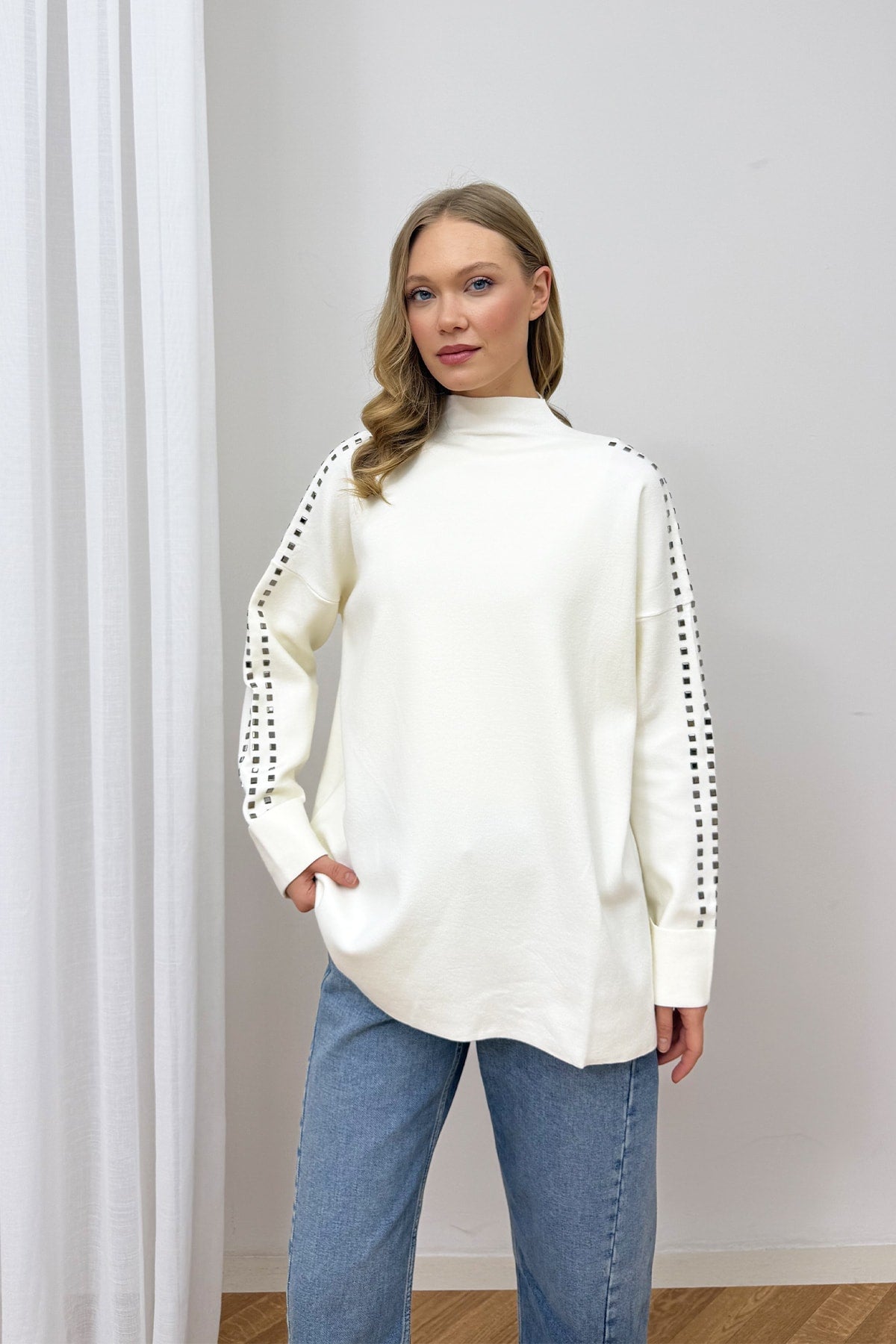 Aksesuarlı Triko Tunik 87-26150