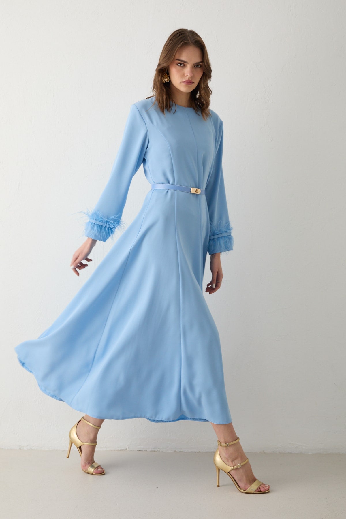 Tüylü Kemerli Elbise 32-2616