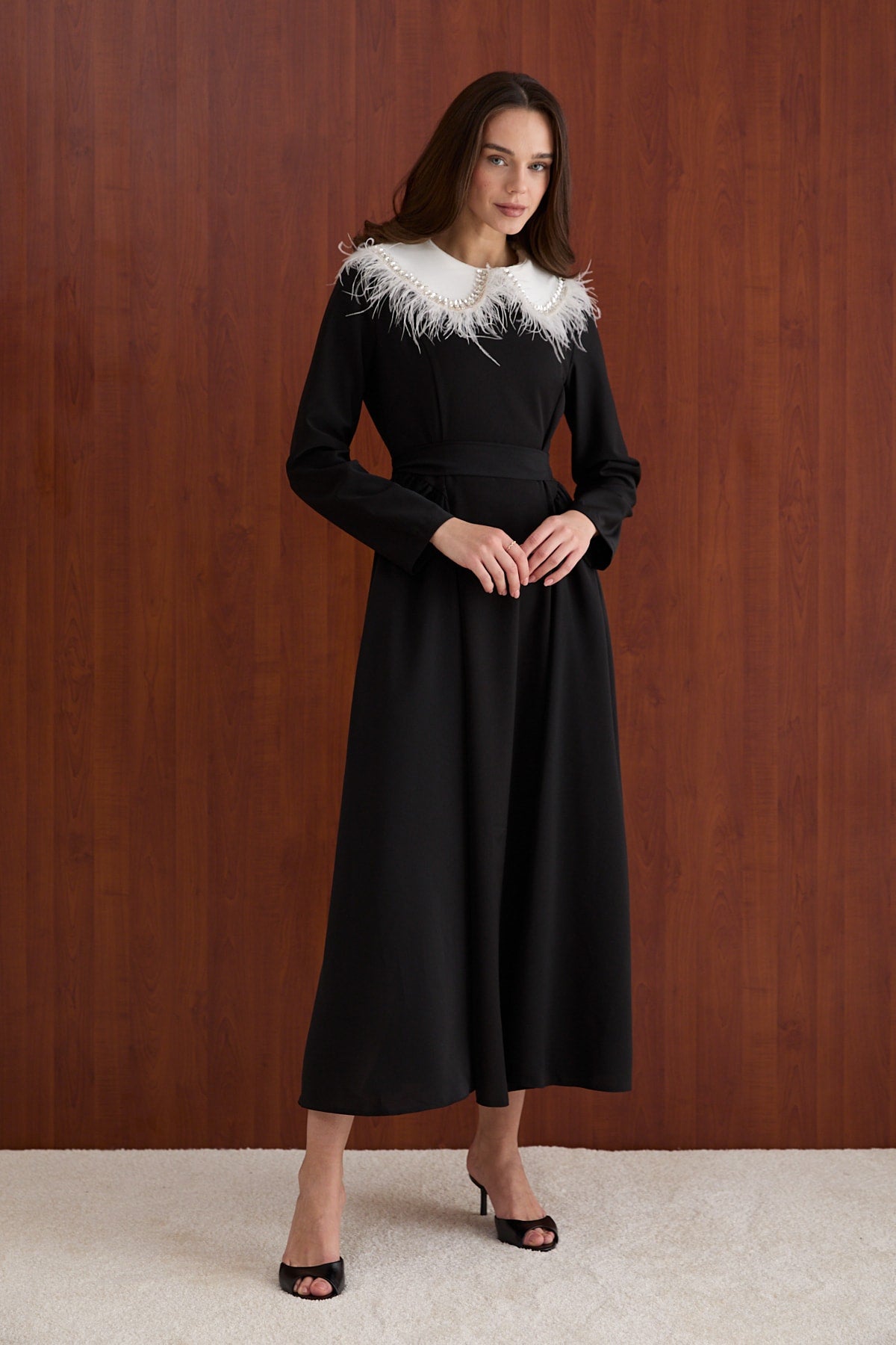 Yaka Detaylı Elbise 32-2769