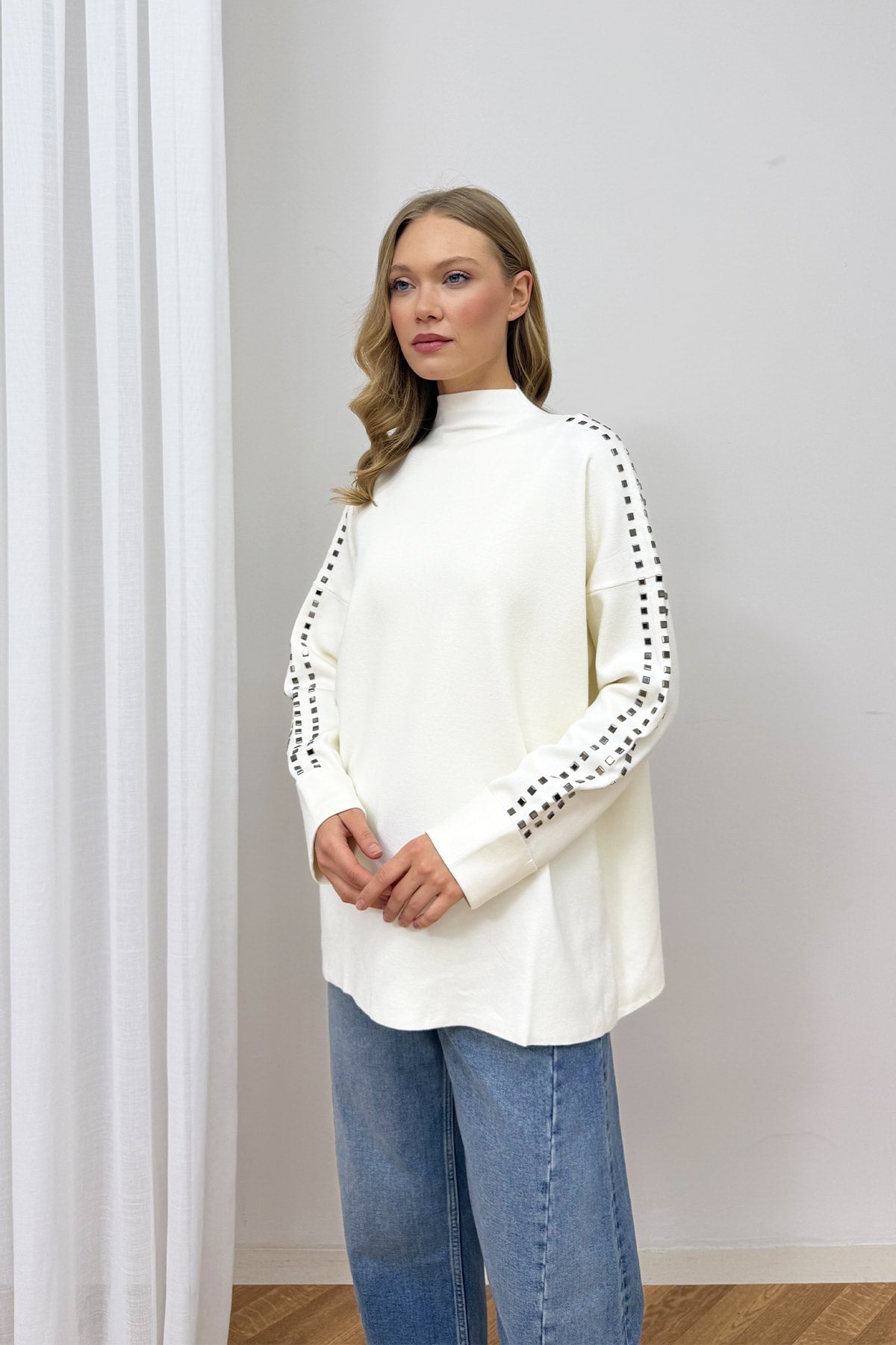Aksesuarlı Triko Tunik 87-26150