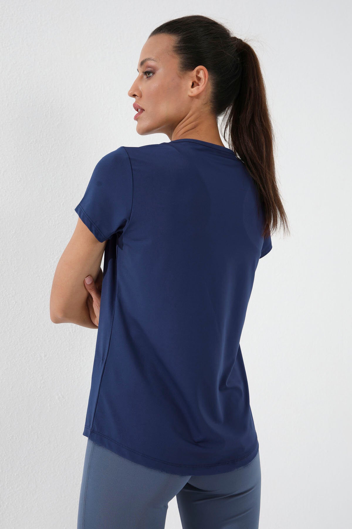 İndigo Basic Kısa Kol Standart Kalıp O Yaka Kadın T-Shirt - 97144