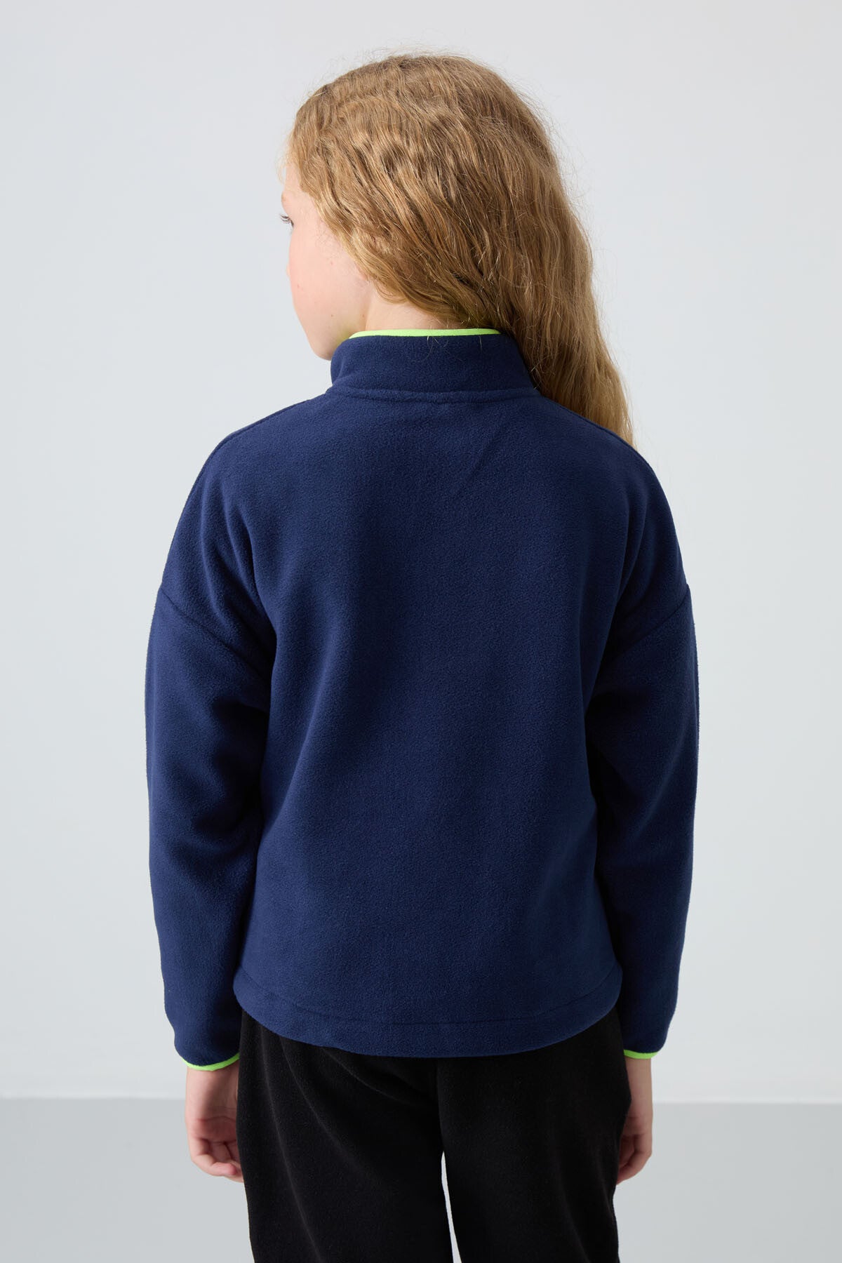 İndigo Kalın Yumuşak Dokulu Standart Fit Nakışlı Polar Kız Çocuk Sweatshirt - 75151