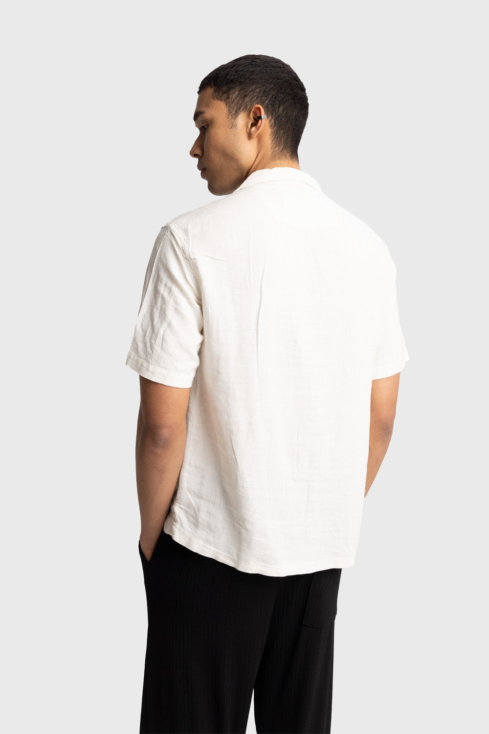 İŞLEME DETAYLI KISA KOLLU GÖMLEK - BEYAZ S