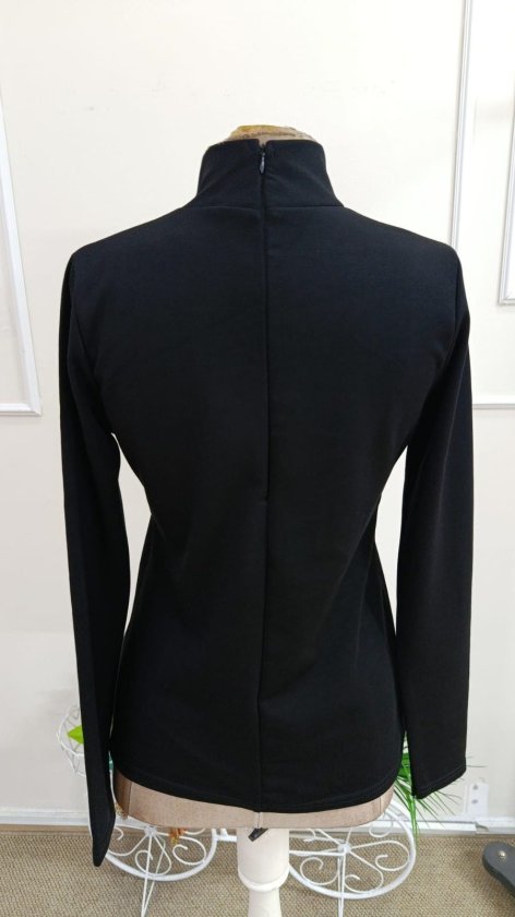 Kadın Uzun Kollu Balıkçı Yakalı Nervürlü Modal Bluz