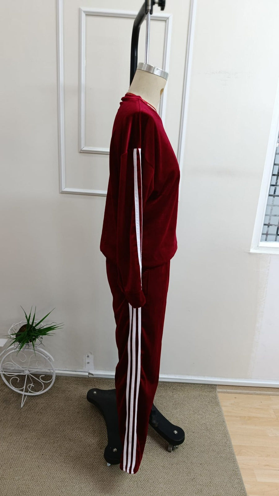 Kadın Uzun Kollu Bisiklet Yakalı şerit Detaylı Kadife Bluz Ve Pantolon Ikili Takım