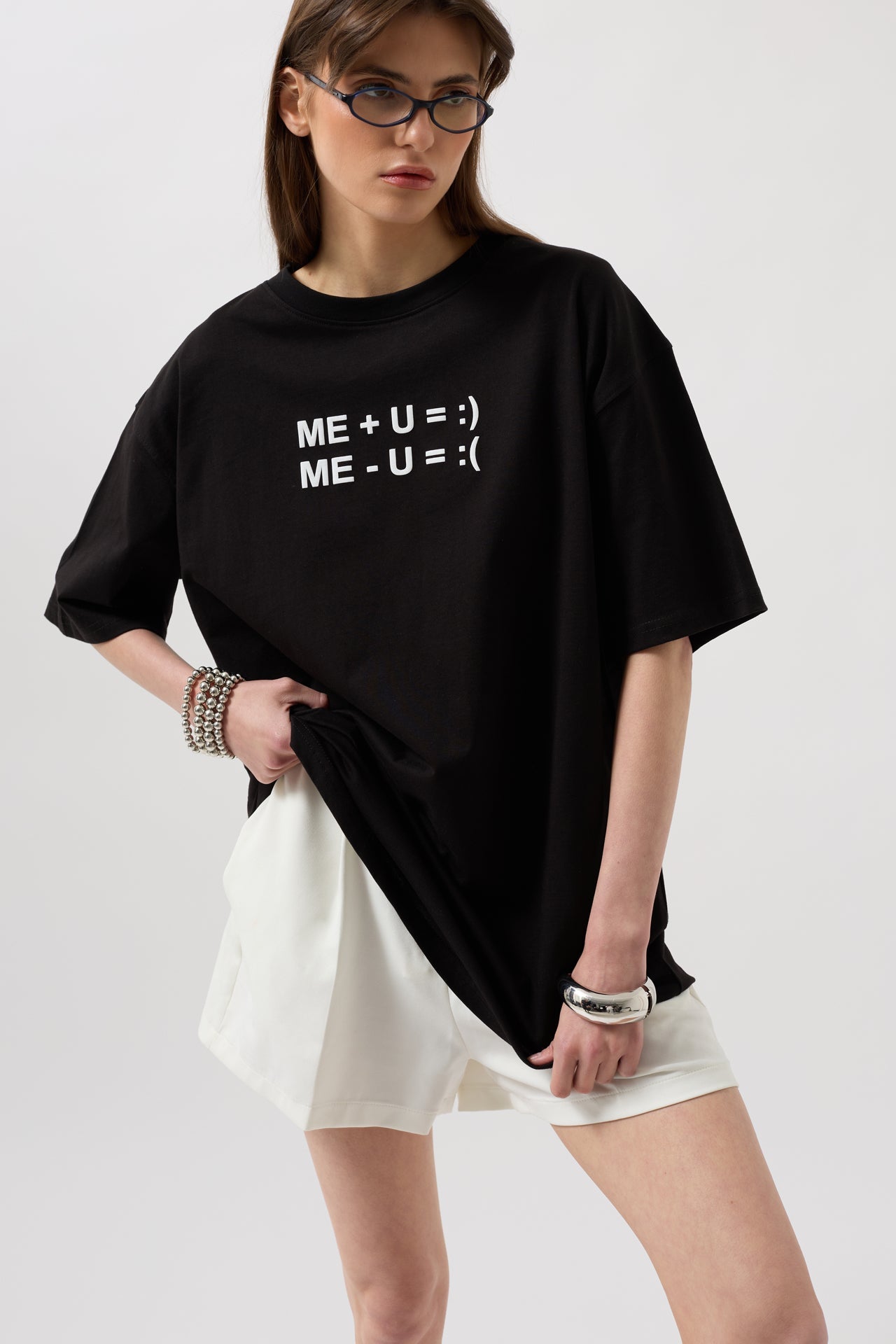 Kabartma Baskılı Siyah T-Shirt